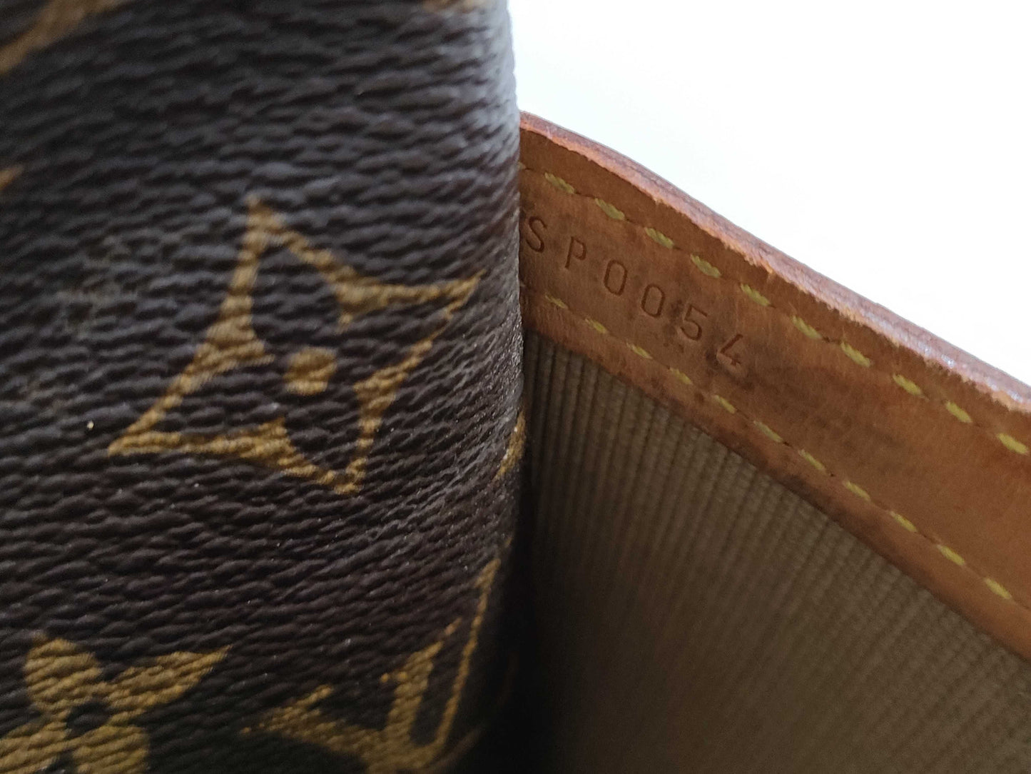 LOUIS VUITTON Monogram Reporter SP0054 Shoulder Bag
