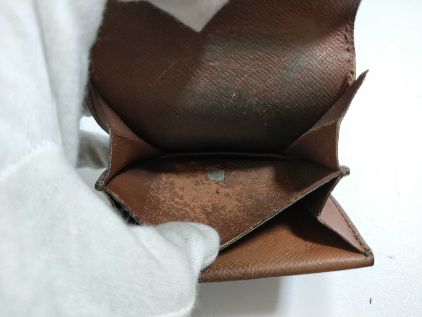 LOUIS VUITTON RFID verification failed. Monogram Louis Vuitton Monogram Porte Monnaie Coin Case CT0970