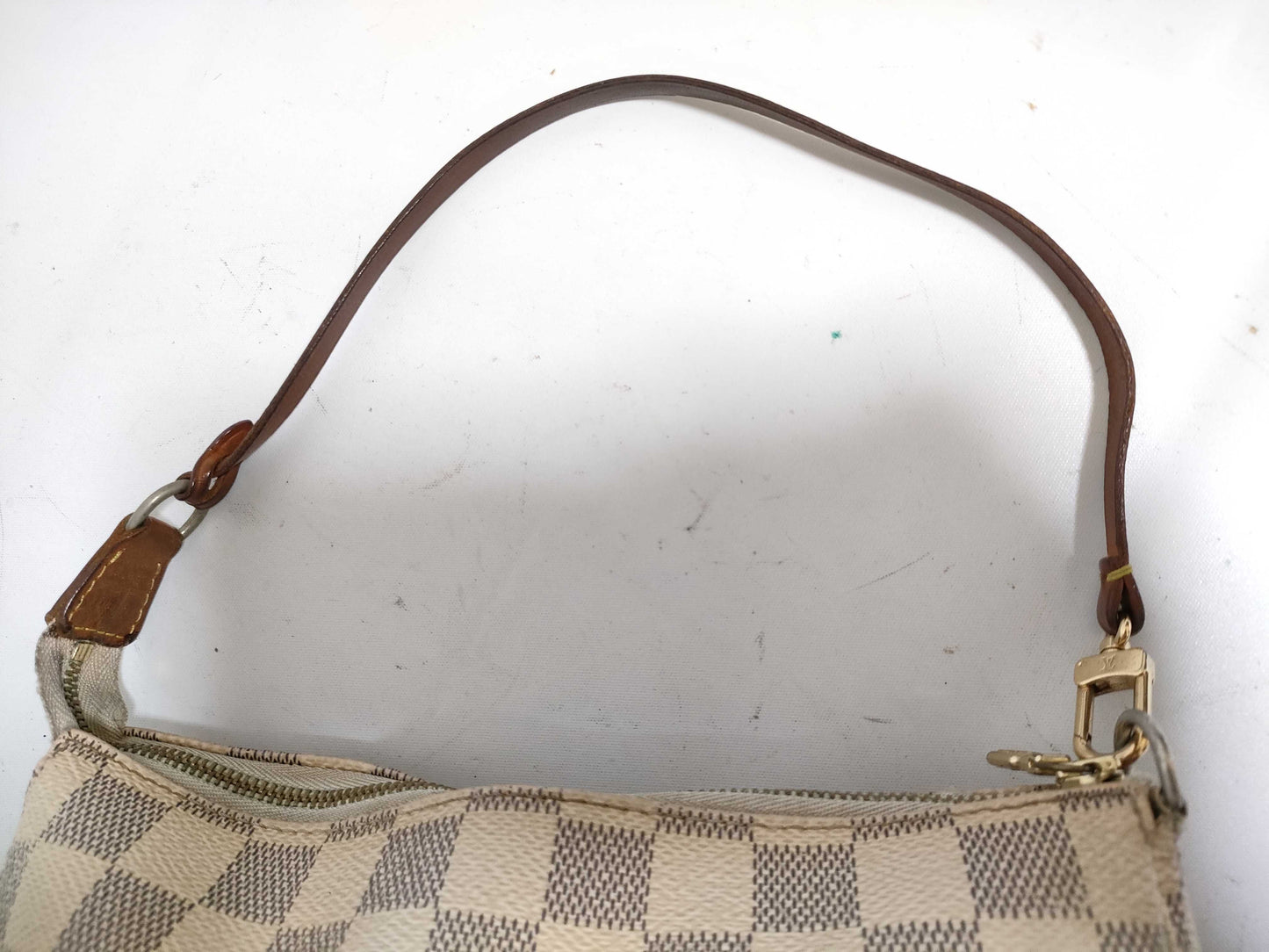 LOUIS VUITTON Damier Azur Louis Vuitton Azur Accessory Pouch