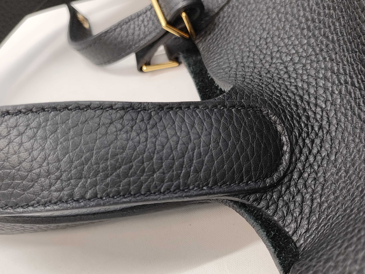 HERMES Picotin Lock MM Taurillon Clemence Leather Handbag, Black, G Hardware, Z Stamp