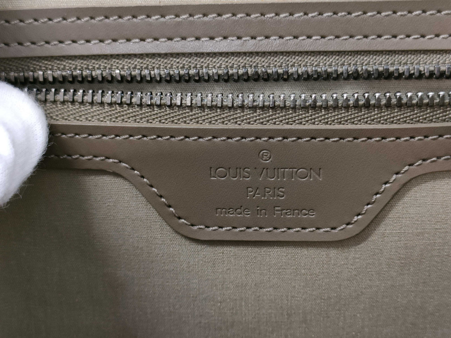 LOUIS VUITTON Epi St. Tropez Lilac Handbag M5246B/MI0020