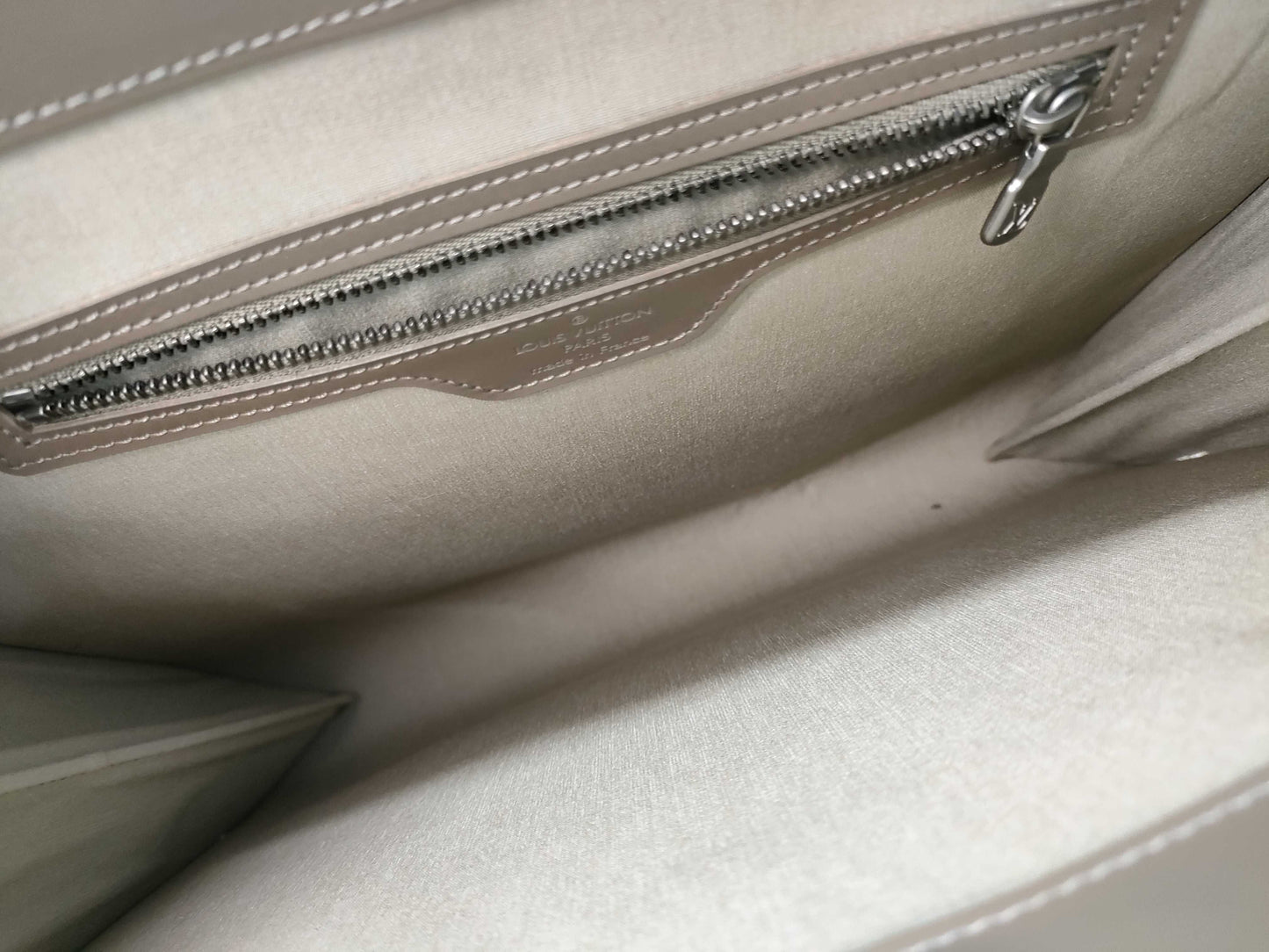 LOUIS VUITTON Epi St. Tropez Lilac Handbag M5246B/MI0020
