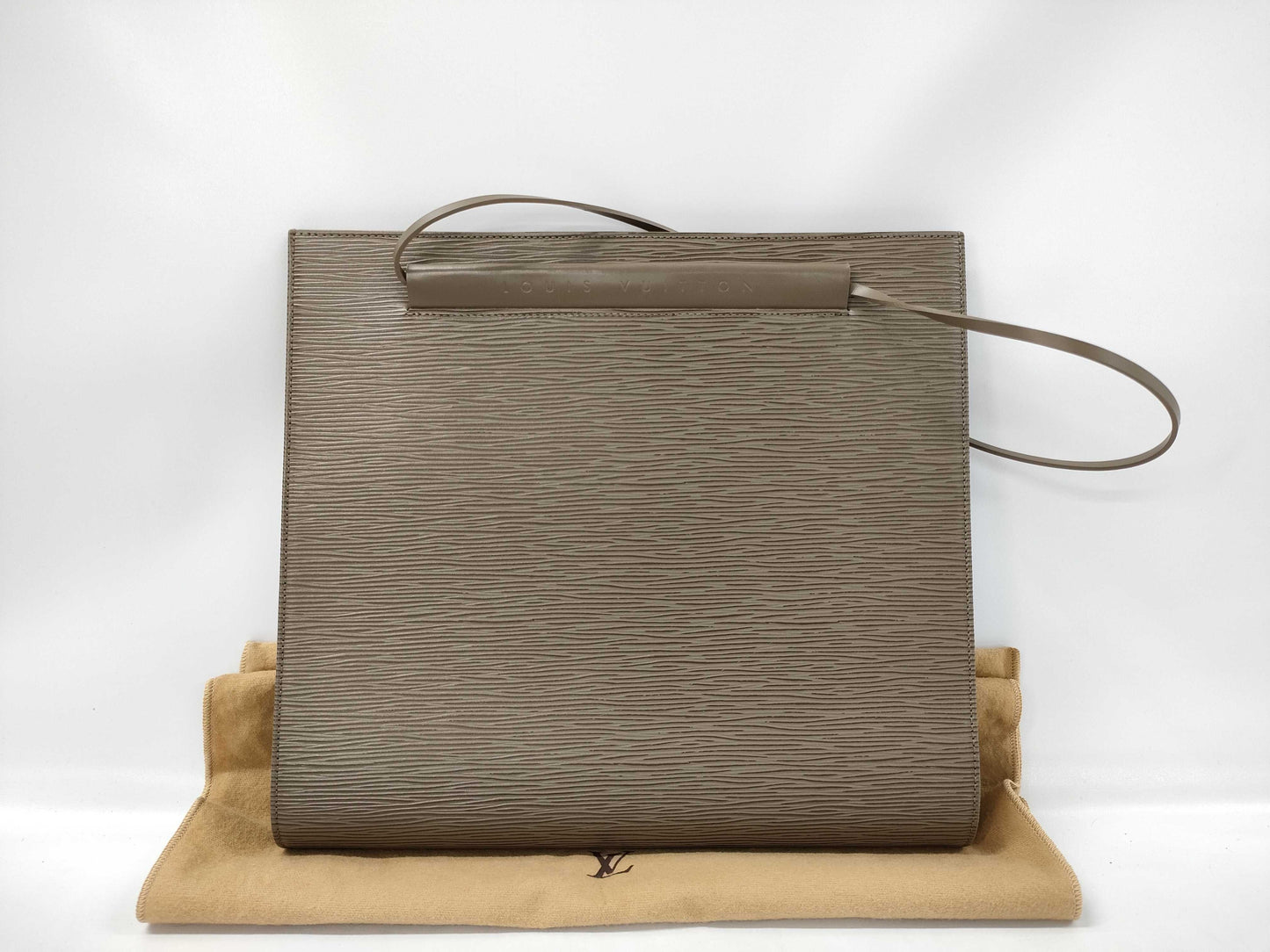 LOUIS VUITTON Epi St. Tropez Lilac Handbag M5246B/MI0020
