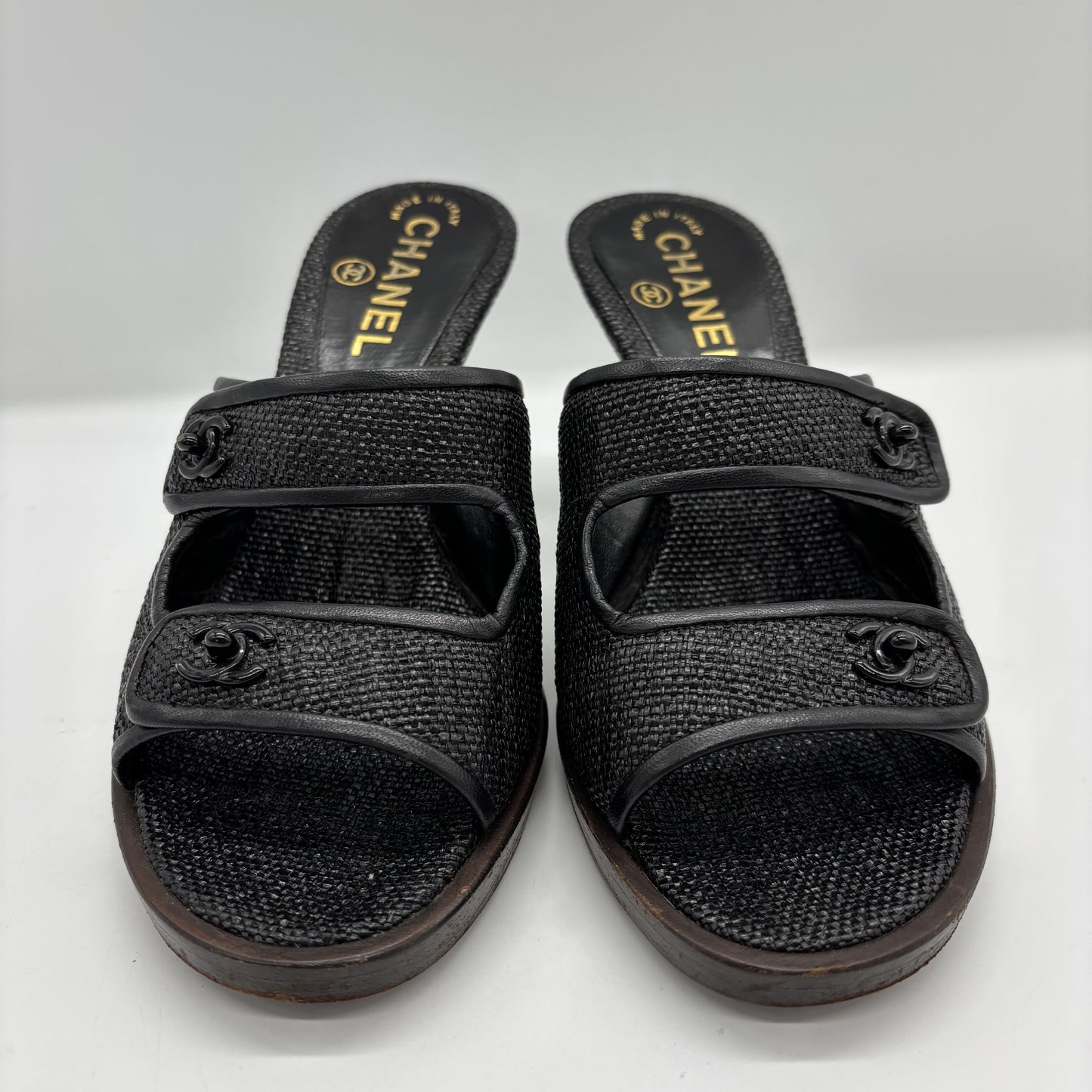 CHANEL Leather Black Raffia Leather Wood Turnlock Sandals Size #35/22.5cm