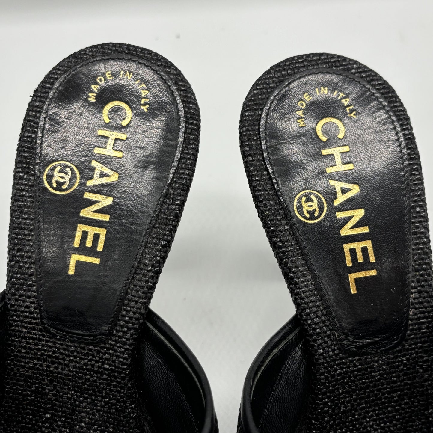 CHANEL Leather Black Raffia Leather Wood Turnlock Sandals Size #35/22.5cm