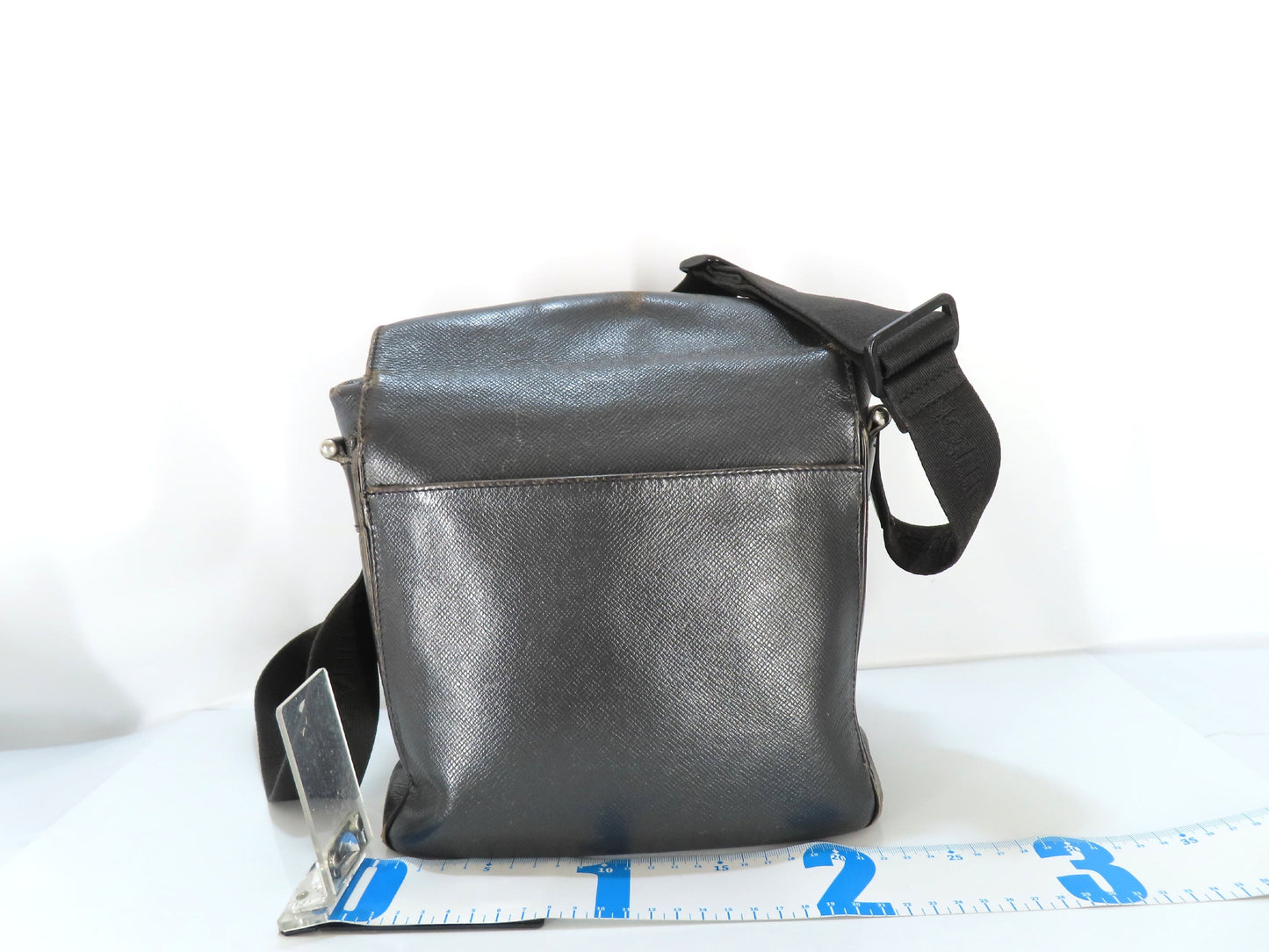 LOUIS VUITTON Taiga Yaranga SP0011 Shoulder Bag