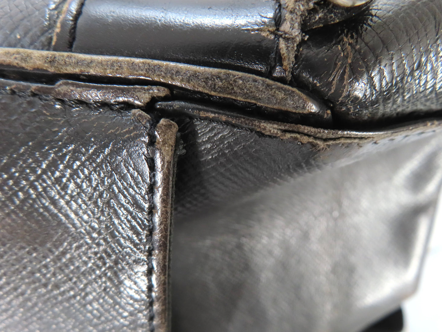 LOUIS VUITTON Taiga Yaranga SP0011 Shoulder Bag
