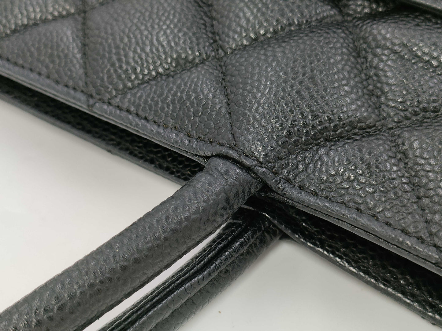 CHANEL Caviar Reissue Tote Bag, Black, 7873414