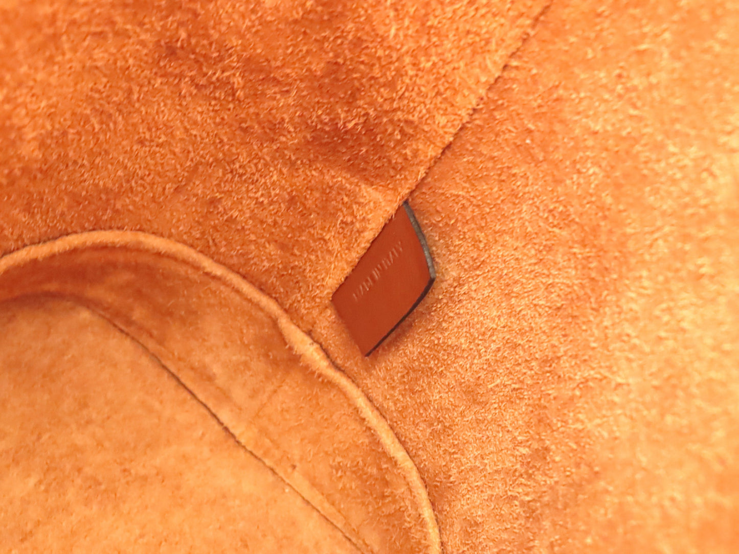 CELINE Triomphe Cuir Bucket A-Rank Shoulder Bag