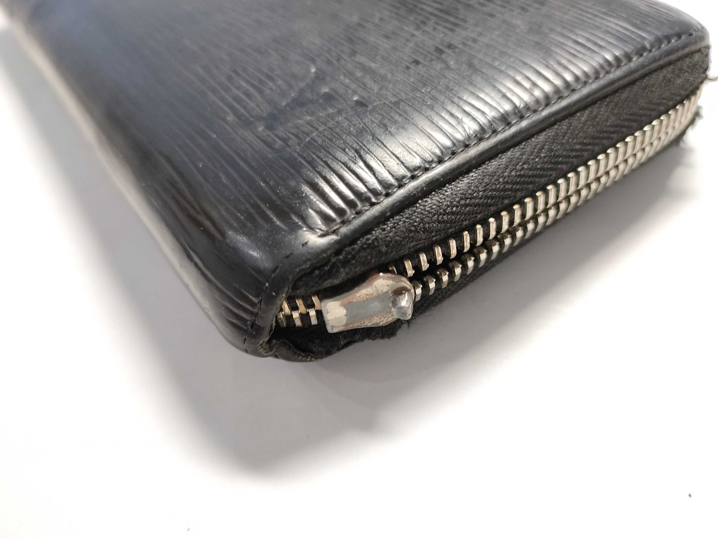 LOUIS VUITTON Epi Zippy Wallet Noir CA2183 Wallet