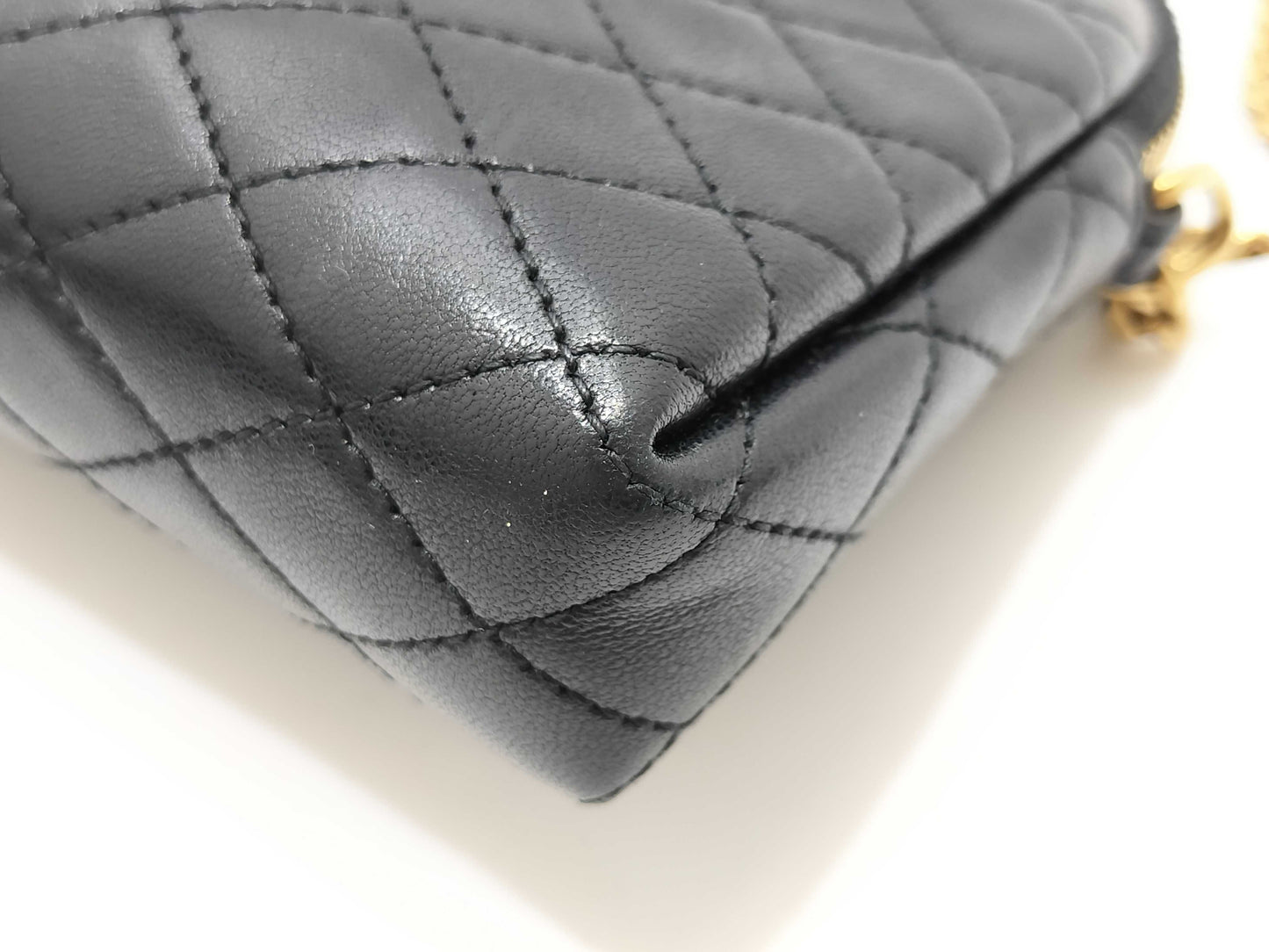 Yves Saint Laurent 733667 Gaby Chain Shoulder Bag in Quilted Leather and Black