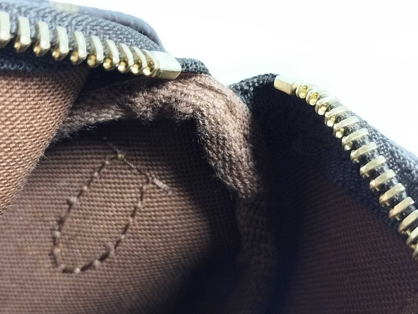 LOUIS VUITTON RFID verification failed. TN2255 Monogram Louis Vuitton M81085 Nano Speedy Monogram Handbag.
