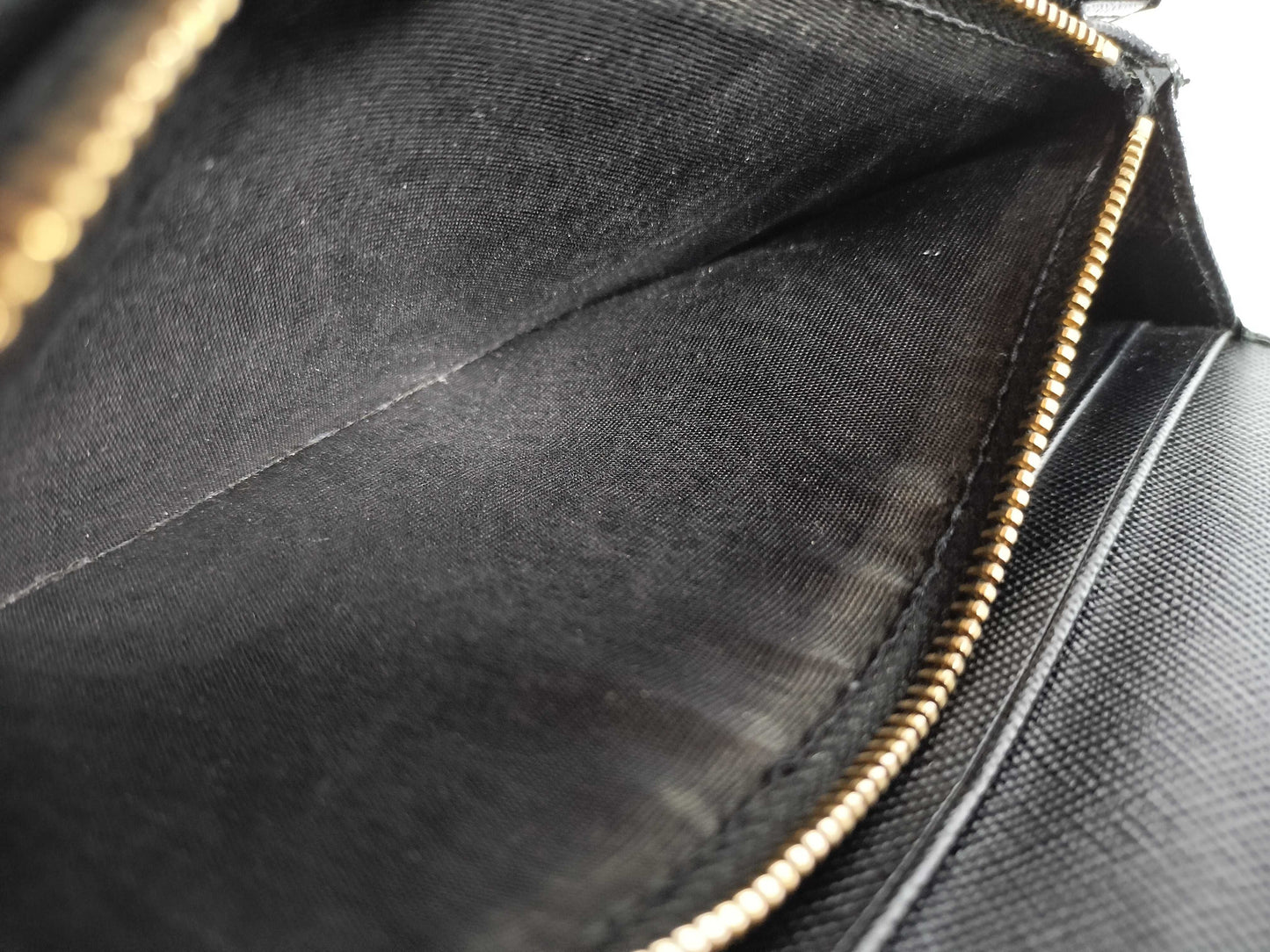 PRADA PRADA Saffiano Triangle Long Wallet Wallet