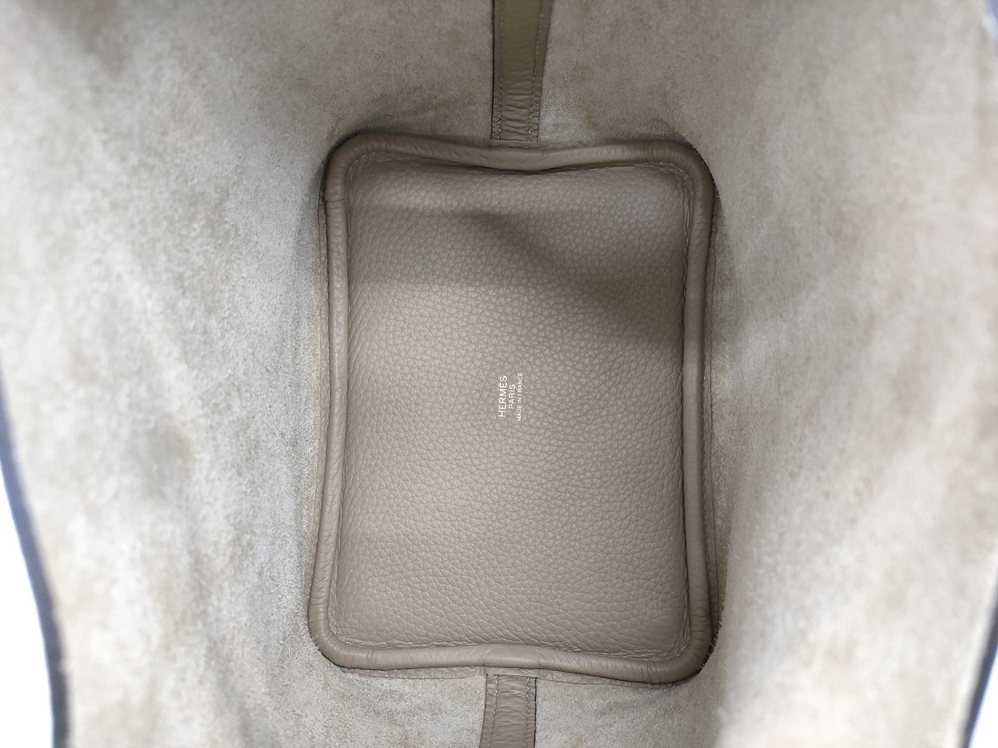 HERMES Picotin Lock 18 PM Trench Bag with Gold Hardware and GP K Stamp