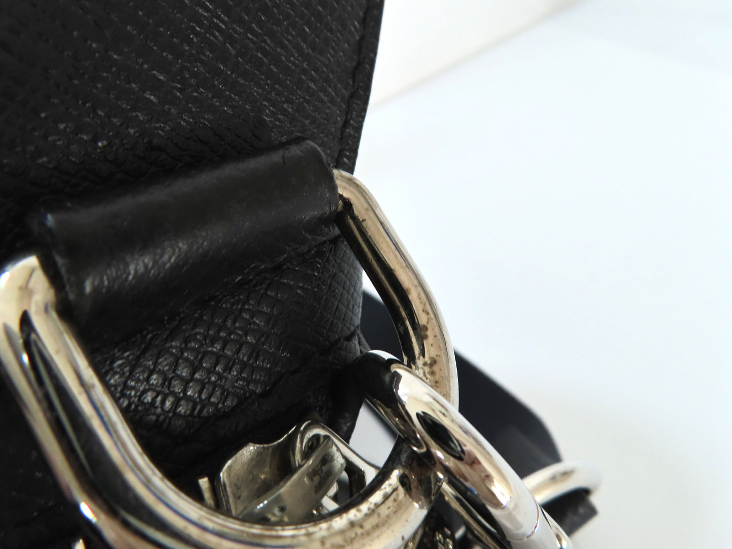 LOUIS VUITTON Vassili PM Taiga Leather 2-Way Business Bag