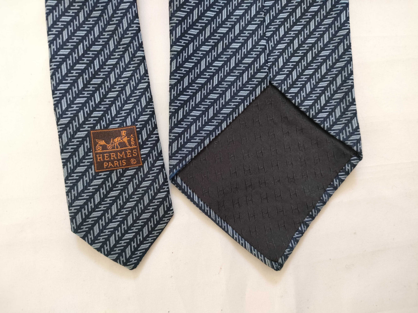 HERMES HERMES tie H pattern stains and fraying Other accessories