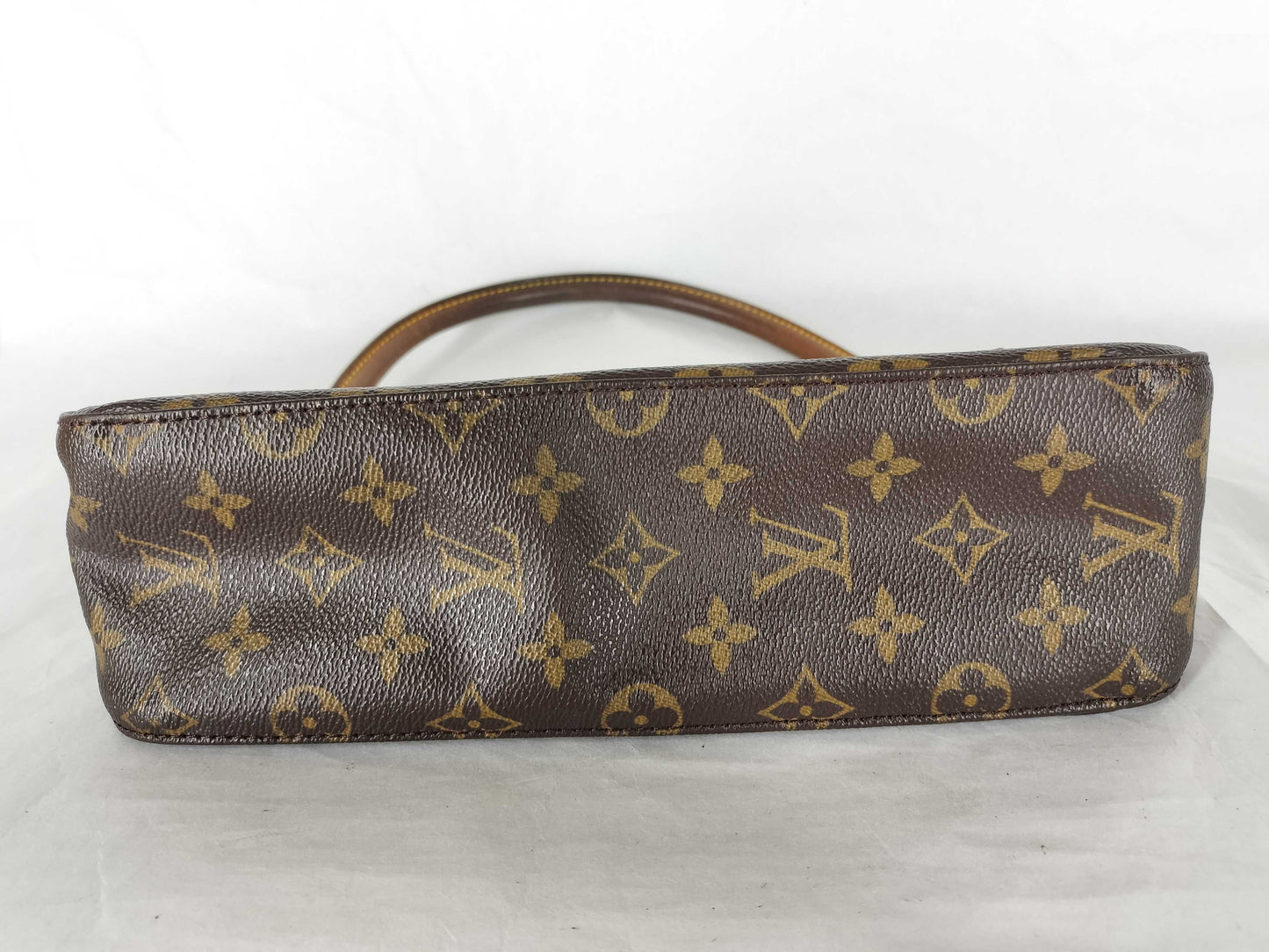 LOUIS VUITTON MI0063 Monogram Louis Vuitton Mini Looping Handbag