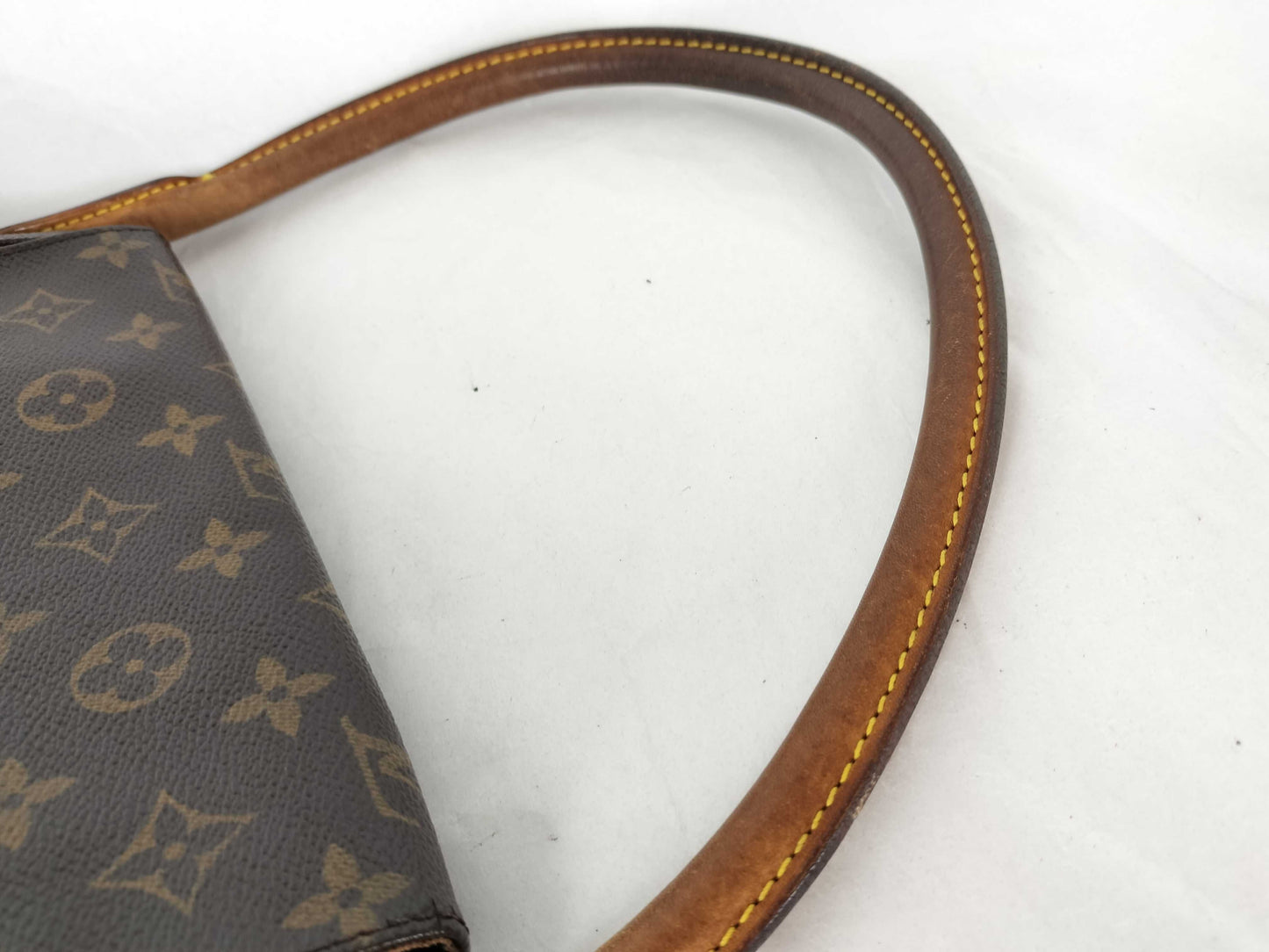 LOUIS VUITTON MI0063 Monogram Louis Vuitton Mini Looping Handbag