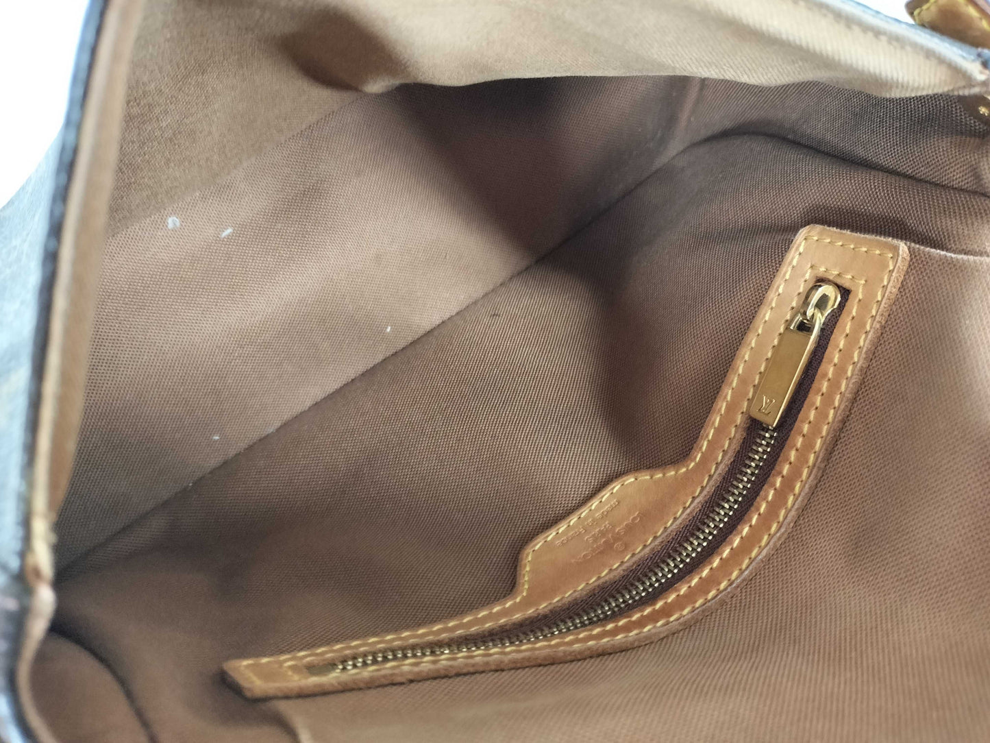LOUIS VUITTON MI0063 Monogram Louis Vuitton Mini Looping Handbag