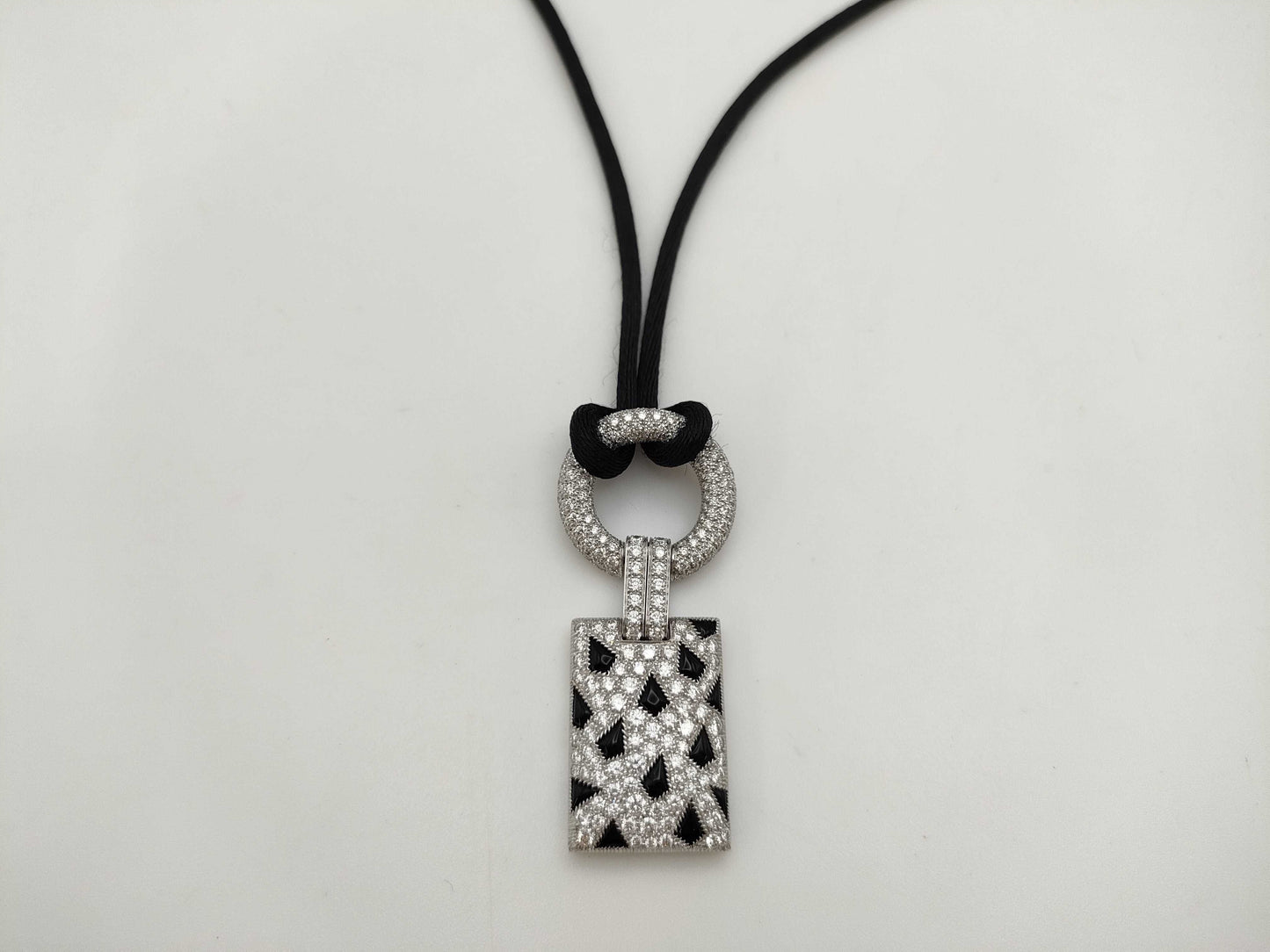 Cartier Panthère Onyx Diamond Necklace in WG 750