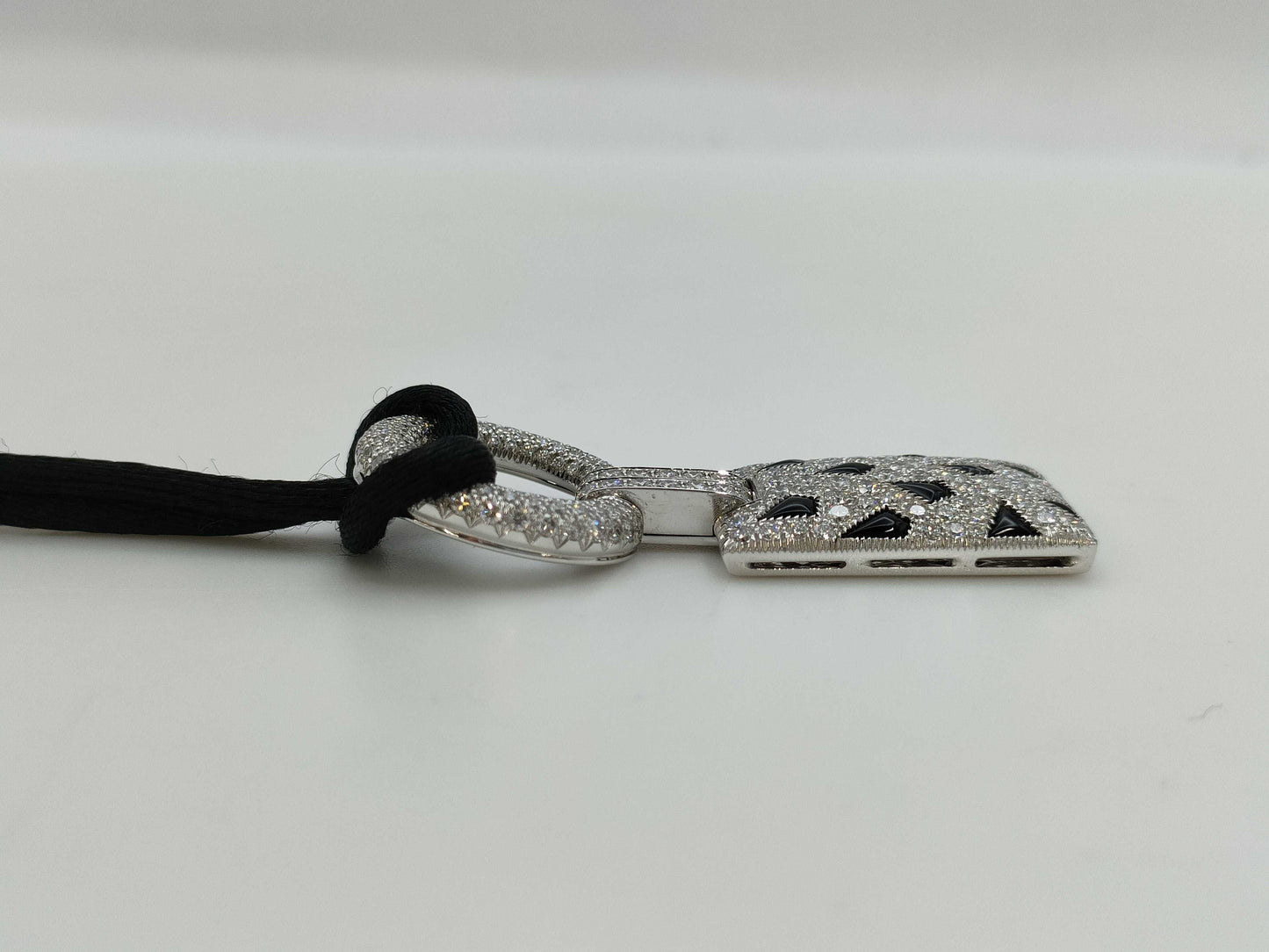 Cartier Panthère Onyx Diamond Necklace in WG 750