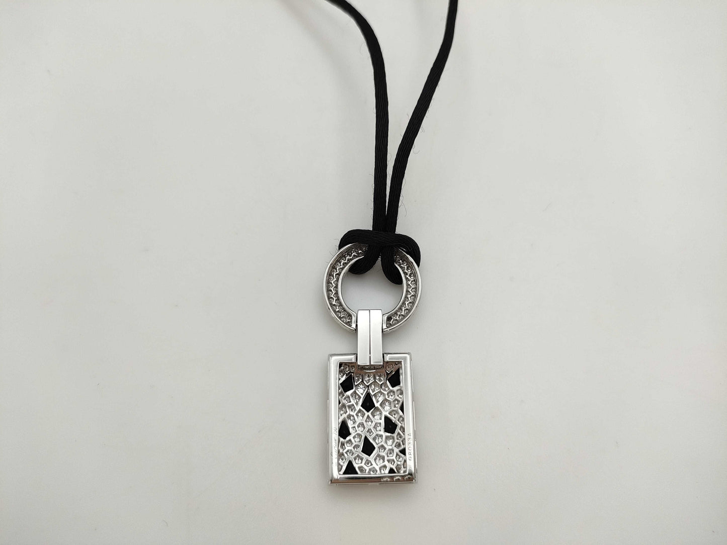 Cartier Panthère Onyx Diamond Necklace in WG 750