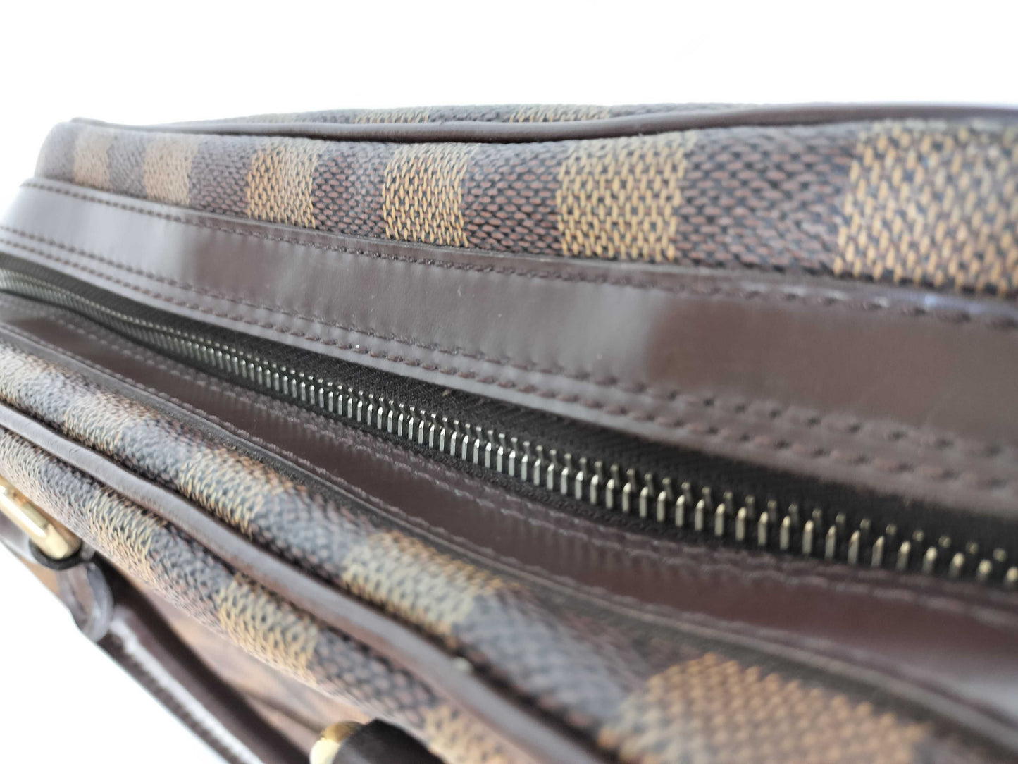 LOUIS VUITTON CA0056 Damier Louis Vuitton Duomo Damier Handbag