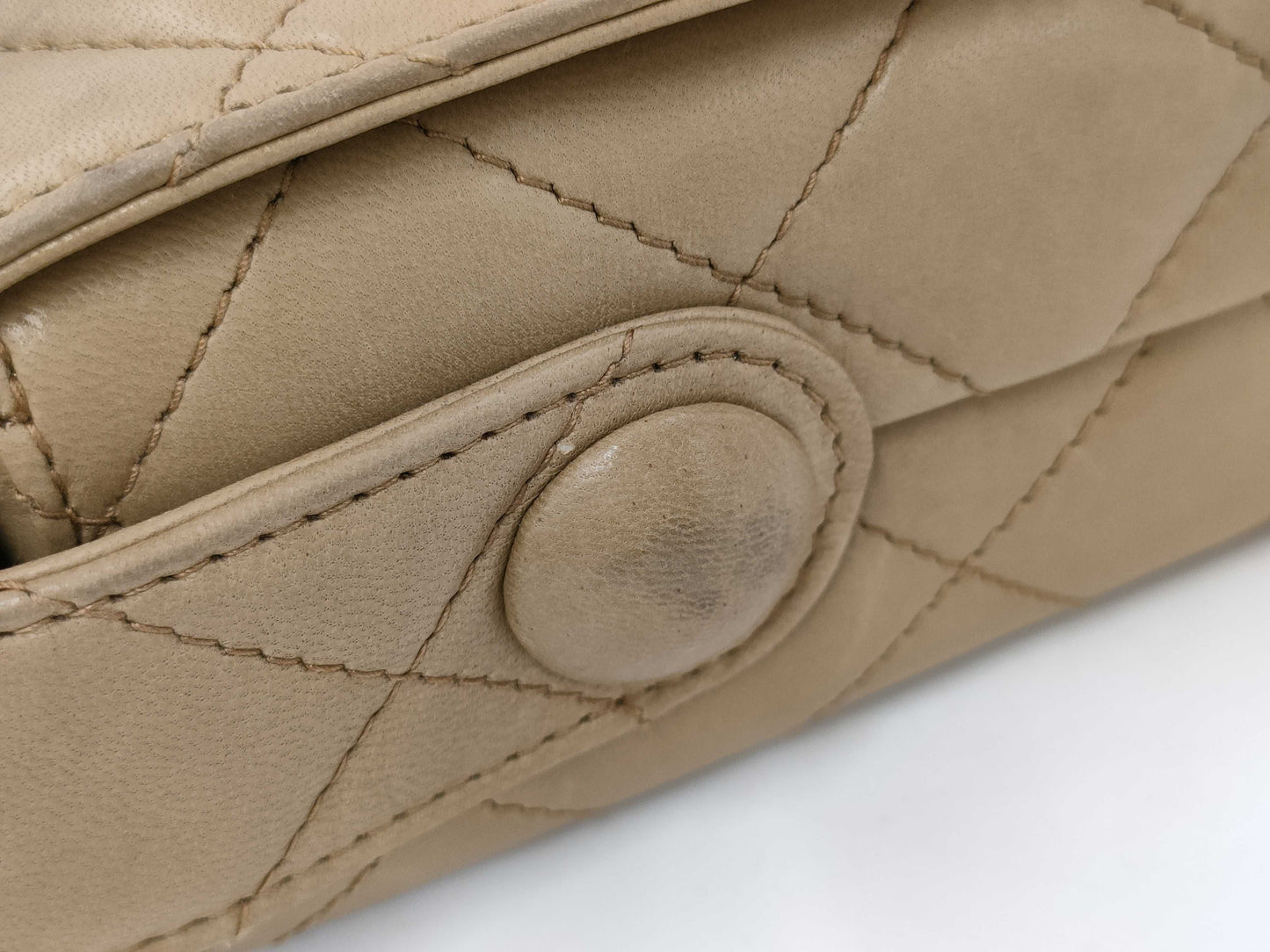 CHANEL Leather Shoulder Bag