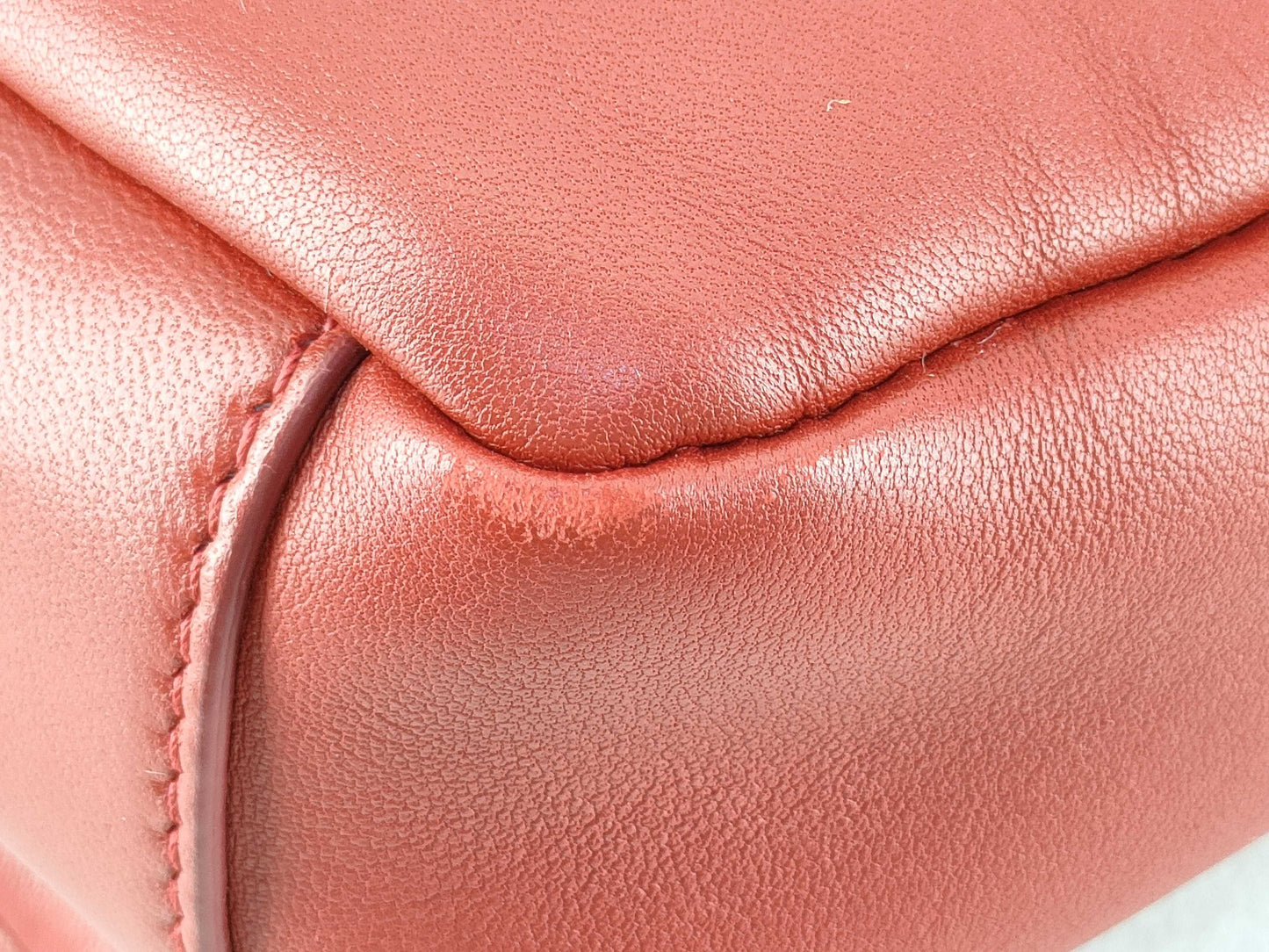Salvatore Ferragamo Vara Vara Ribbon Chain Shoulder Bag