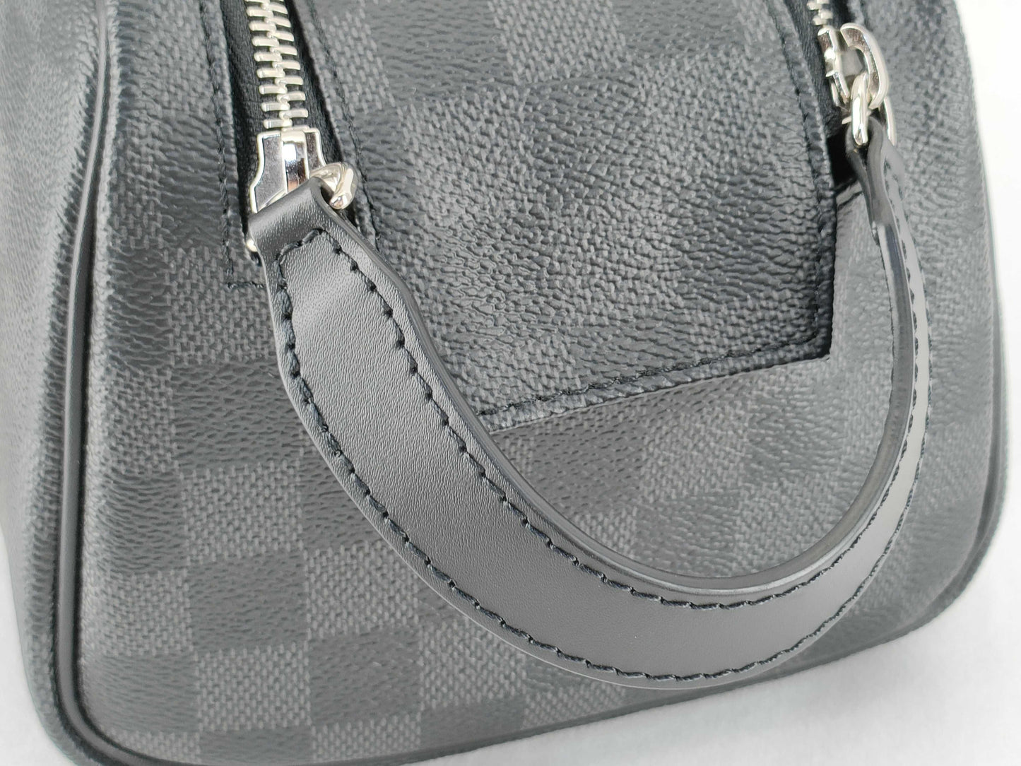 LOUIS VUITTON Damier Graphite RFID Dopp Kid Handbag