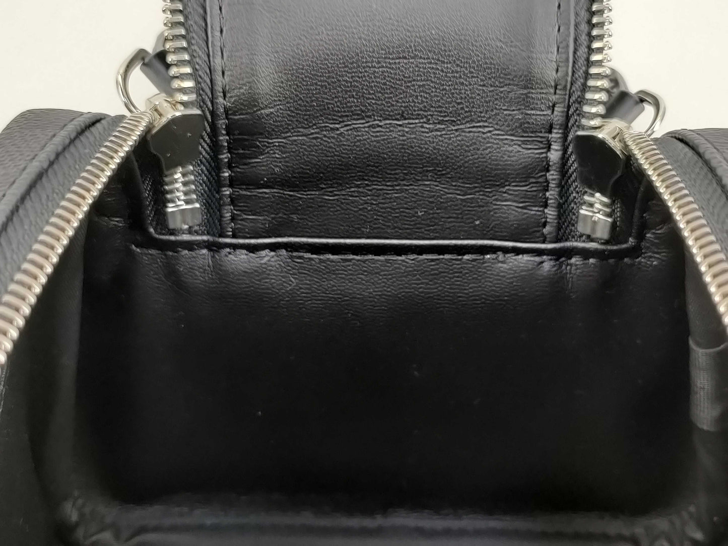 LOUIS VUITTON Damier Graphite RFID Dopp Kid Handbag