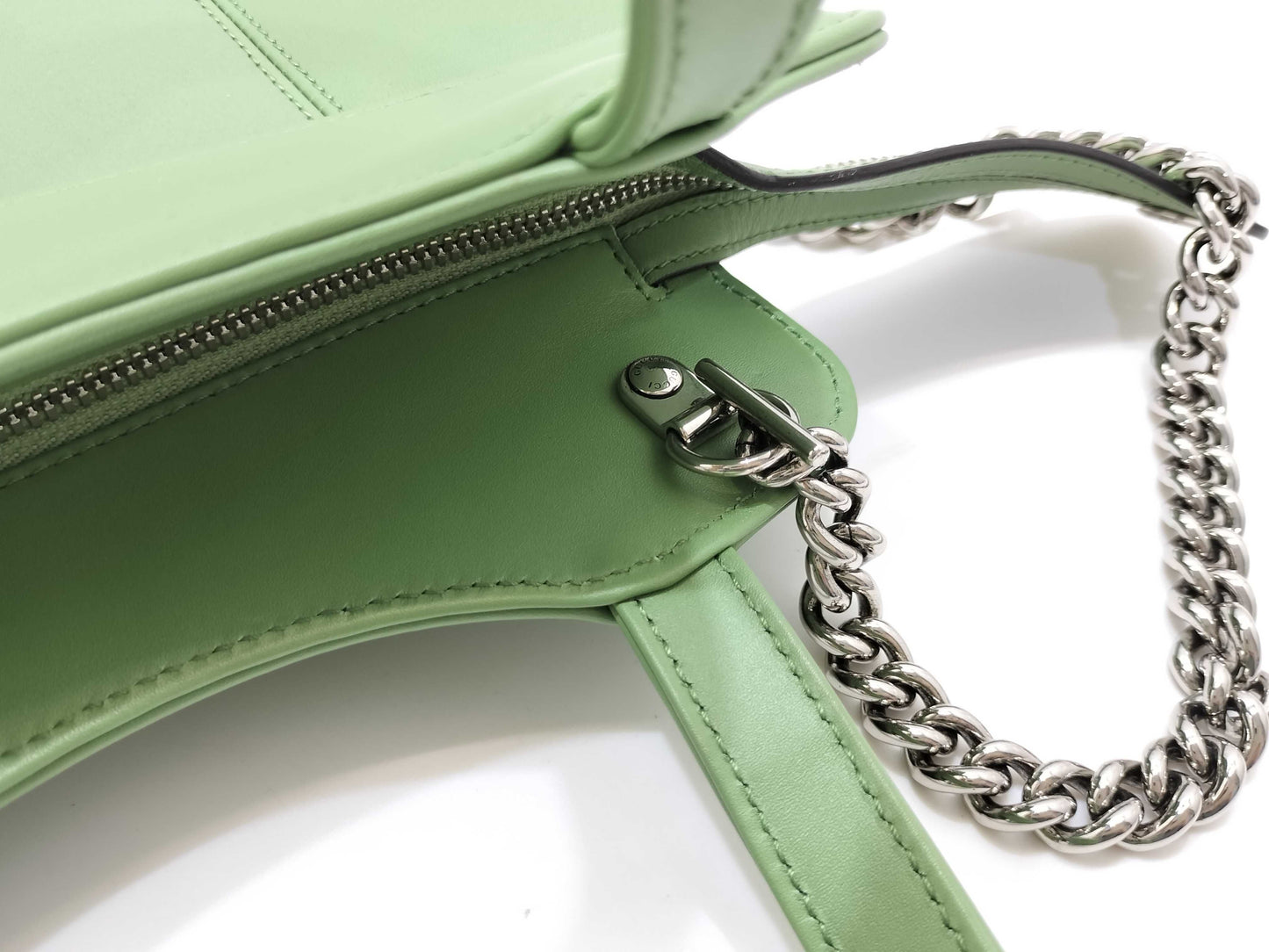 GUCCI Unused Chain Shoulder Tote Leather Handbag