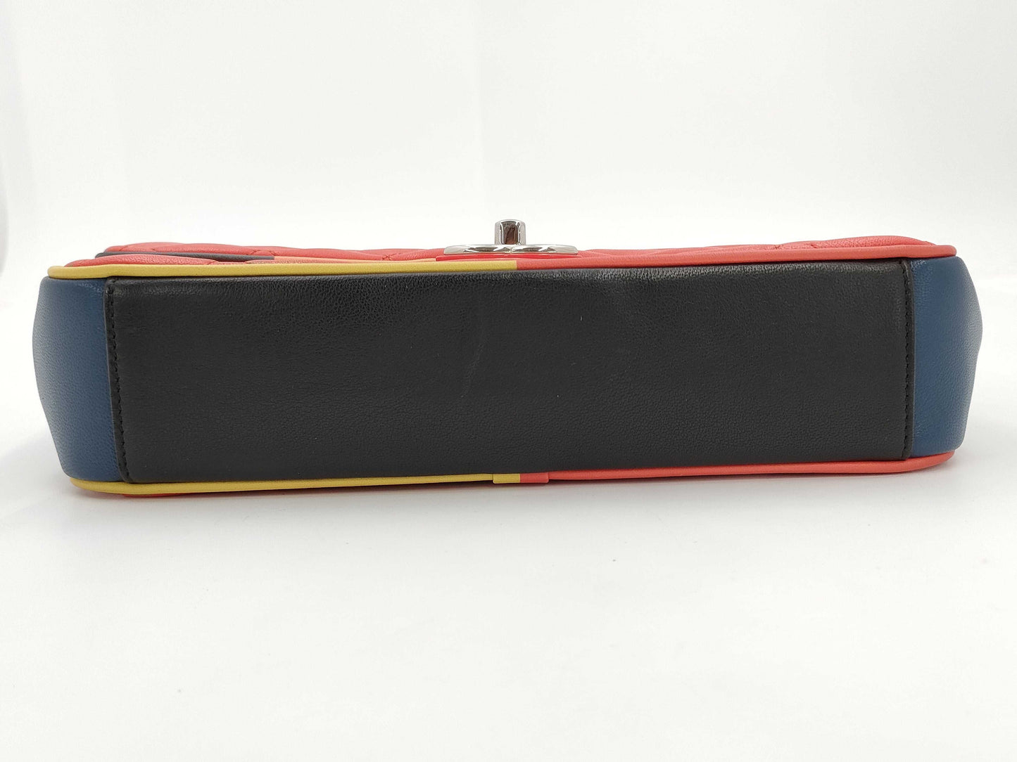 CHANEL Matelasse Shoulder Bag Red Shoulder Bag