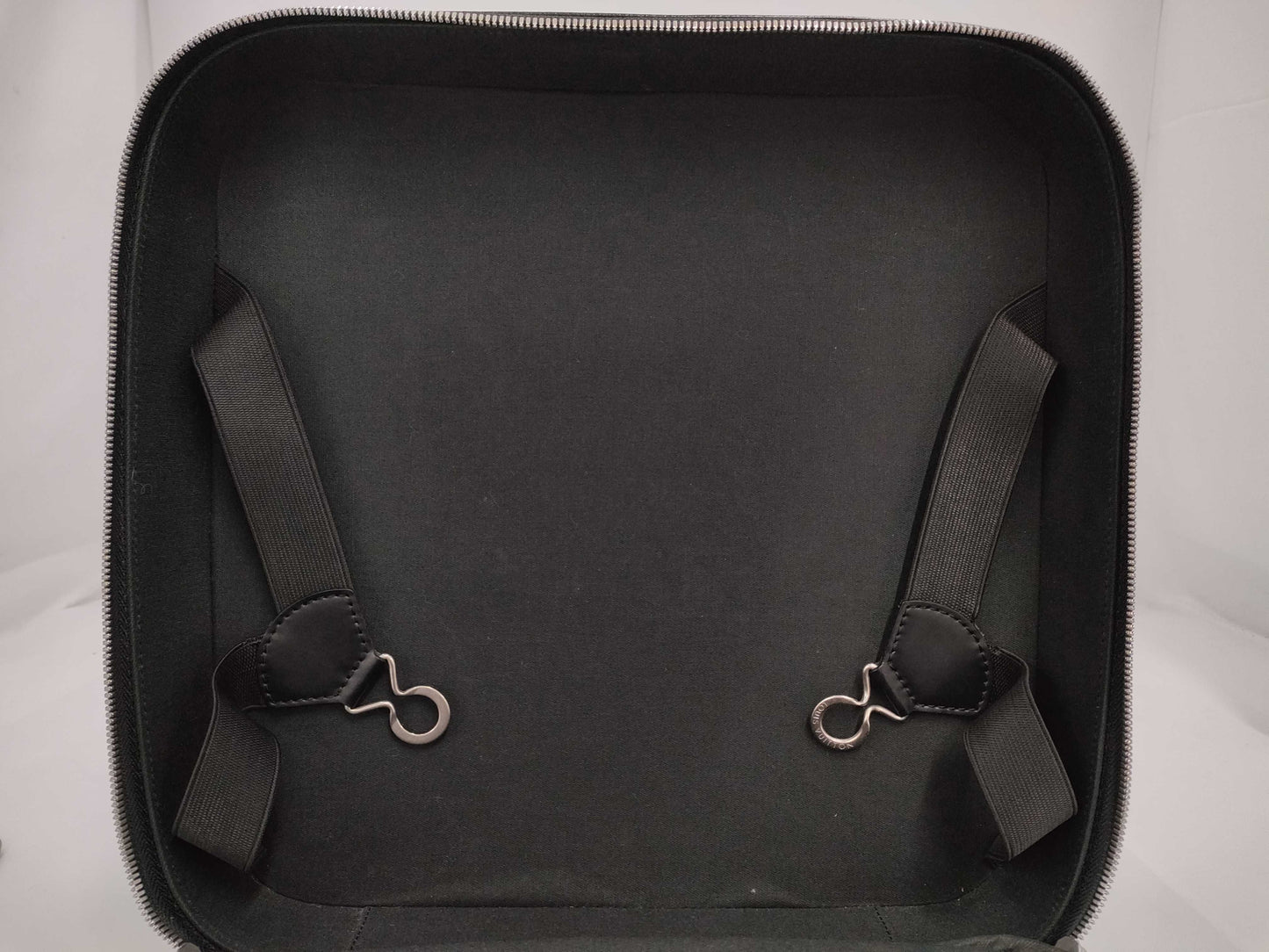 LOUIS VUITTON Taiga To Lovely Briefcase Bag