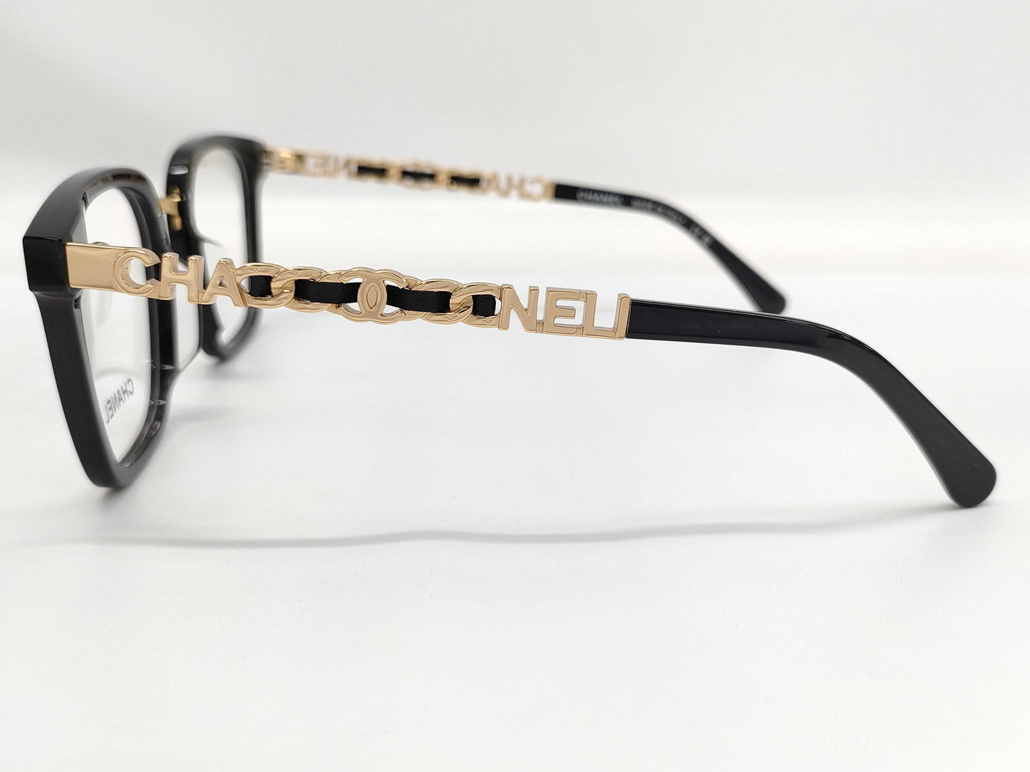 CHANEL Chanel Sunglasses CH0538 Accessories: Dust bag, card, instruction manual Sunglasses/Eyeglasses