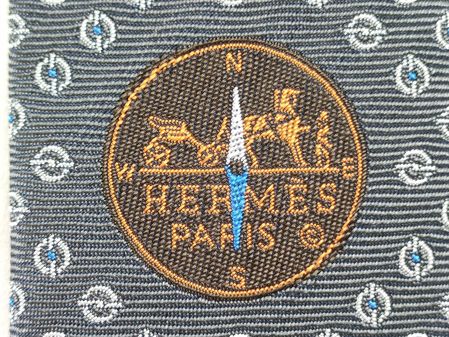 HERMES Larguez les Amarres tie. Accessories: box and other accessories.