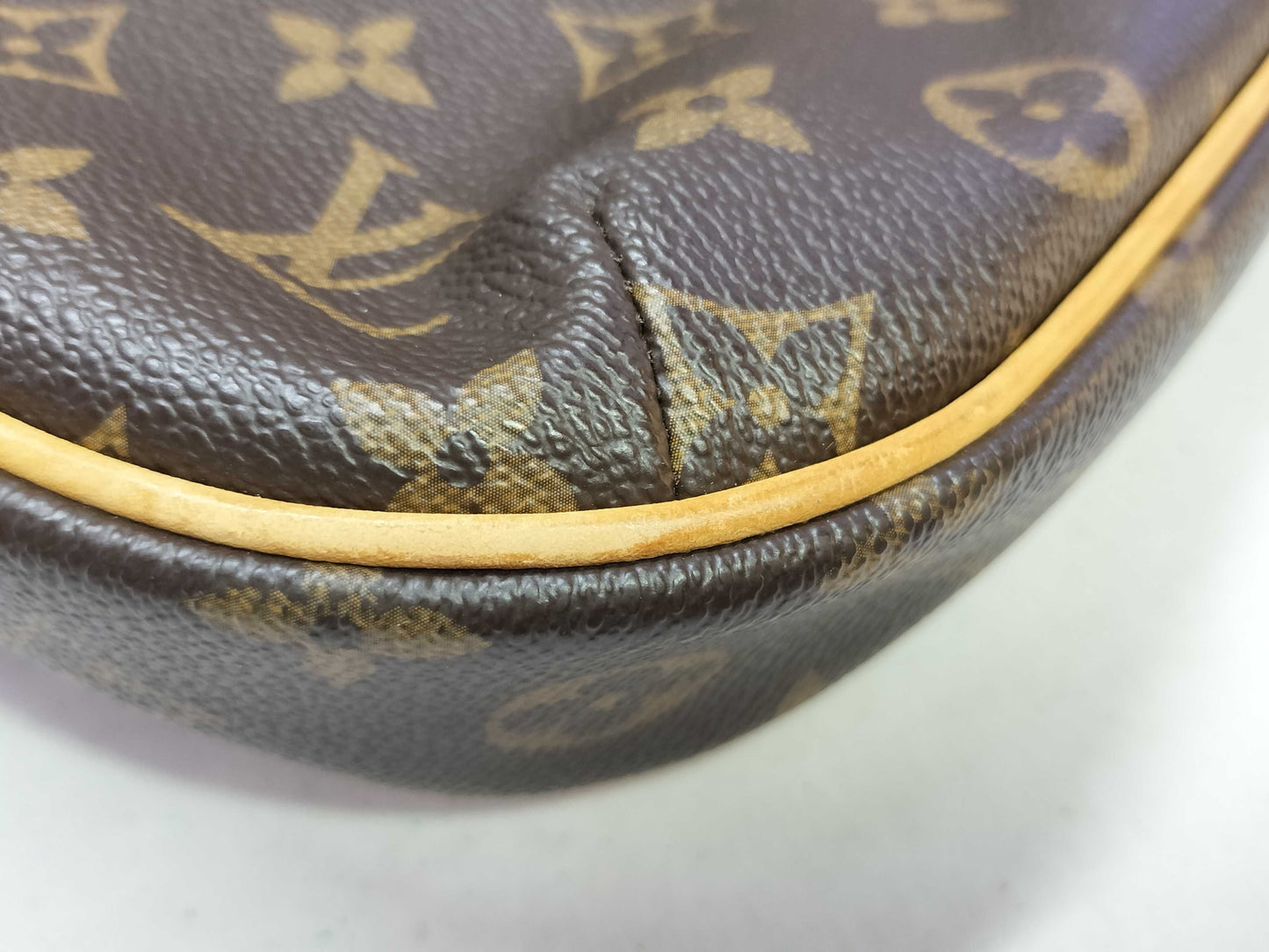 LOUIS VUITTON Monogram Louis Vuitton Monogram Odeon PM Shoulder Bag