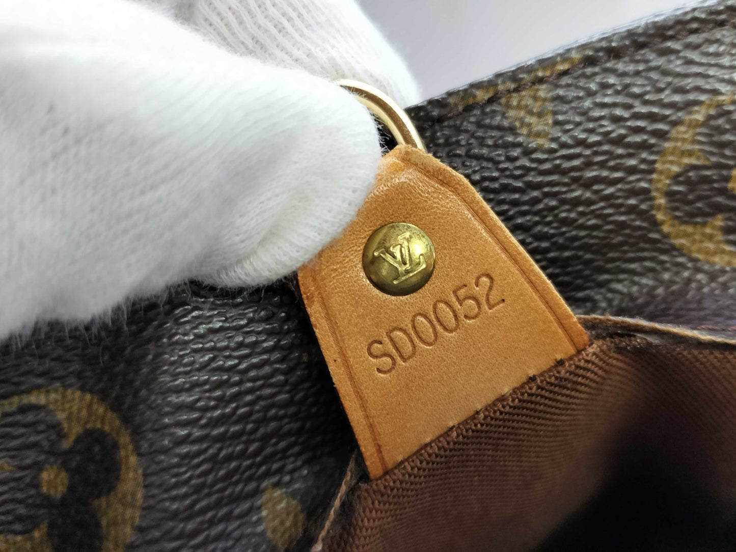LOUIS VUITTON Monogram Louis Vuitton Monogram Vavin GM Tote Bag