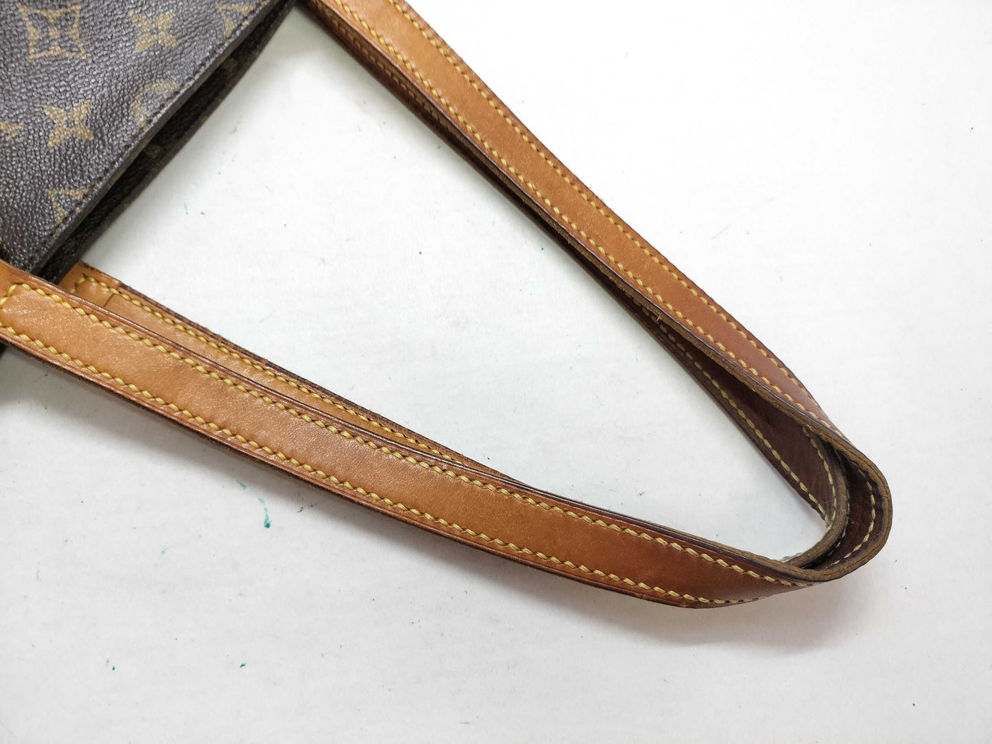 LOUIS VUITTON Monogram Louis Vuitton Monogram Vavin GM Tote Bag