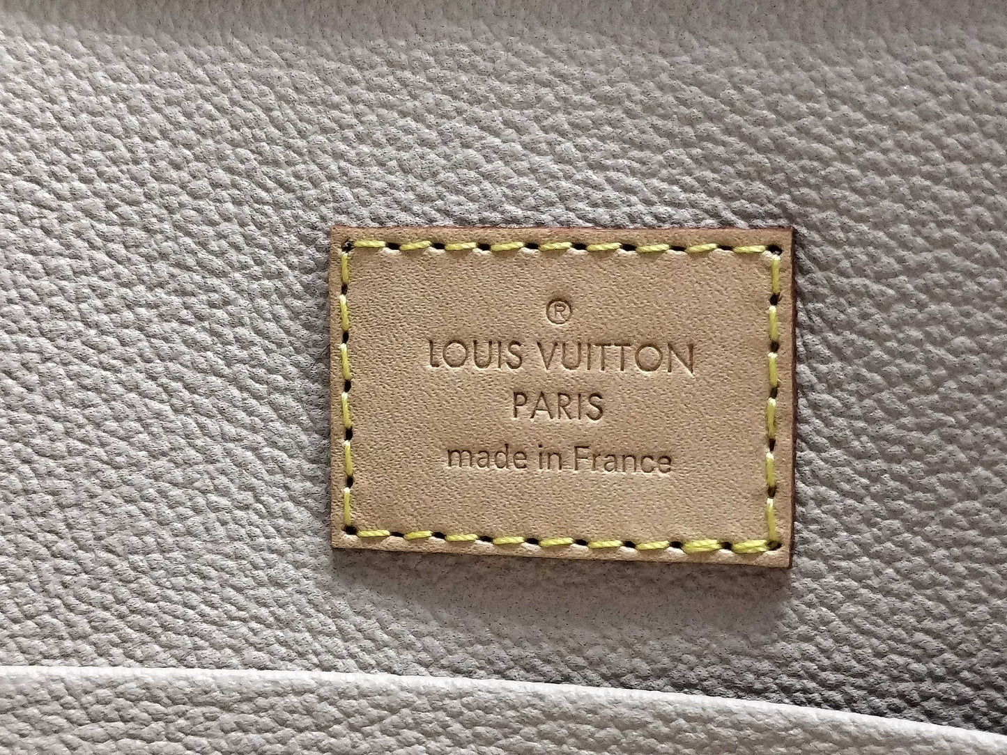 LOUIS VUITTON Monogram Louis Vuitton Monogram Sac Plat Tote Bag