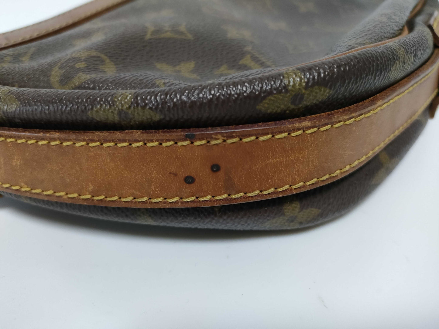 LOUIS VUITTON RFID verification impossible. Serial number verification impossible. Louis Vuitton Monogram Jeune Fille Shoulder Bag.