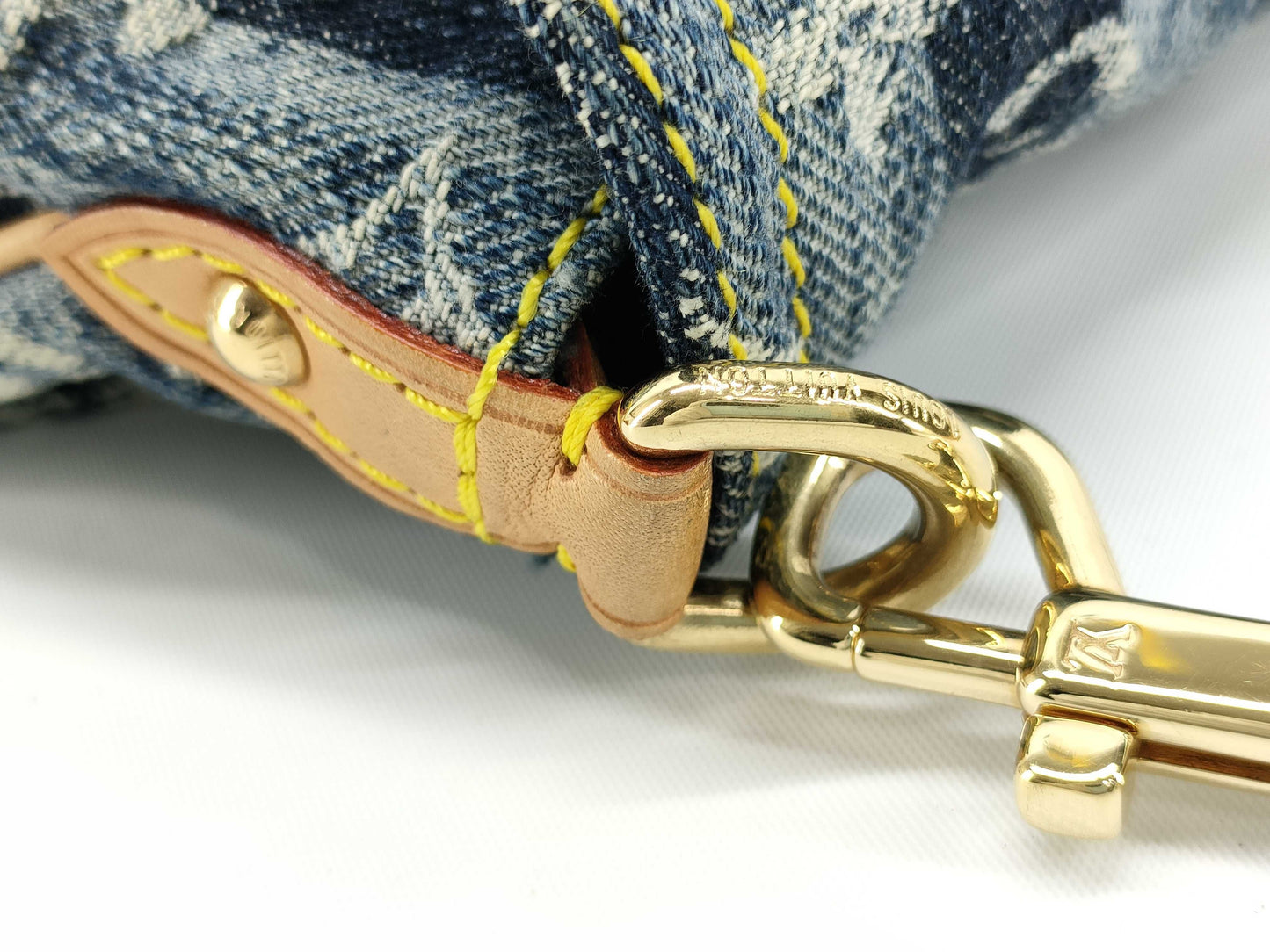LOUIS VUITTON RFID verification failed. SR1006 Monogram Denim LOUIS VUITTON Mini Pretty Layé Shoulder Bag M95333 Monogram Denim SR1006 Shoulder Bag