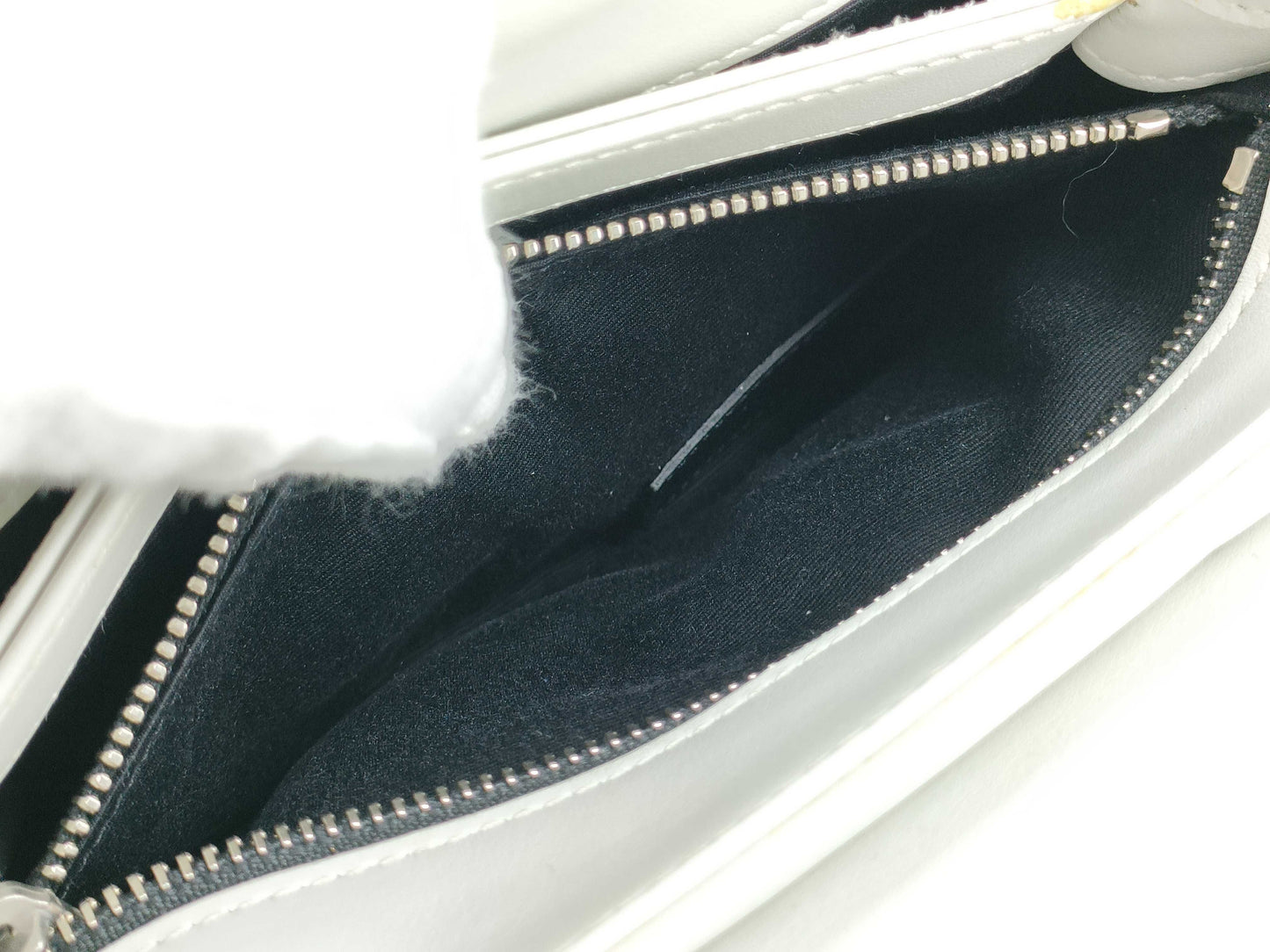 SAINT LAURENT SAINT LAURENT PARIS Monogram Lulu Shoulder Bag 467072 Shoulder Bag