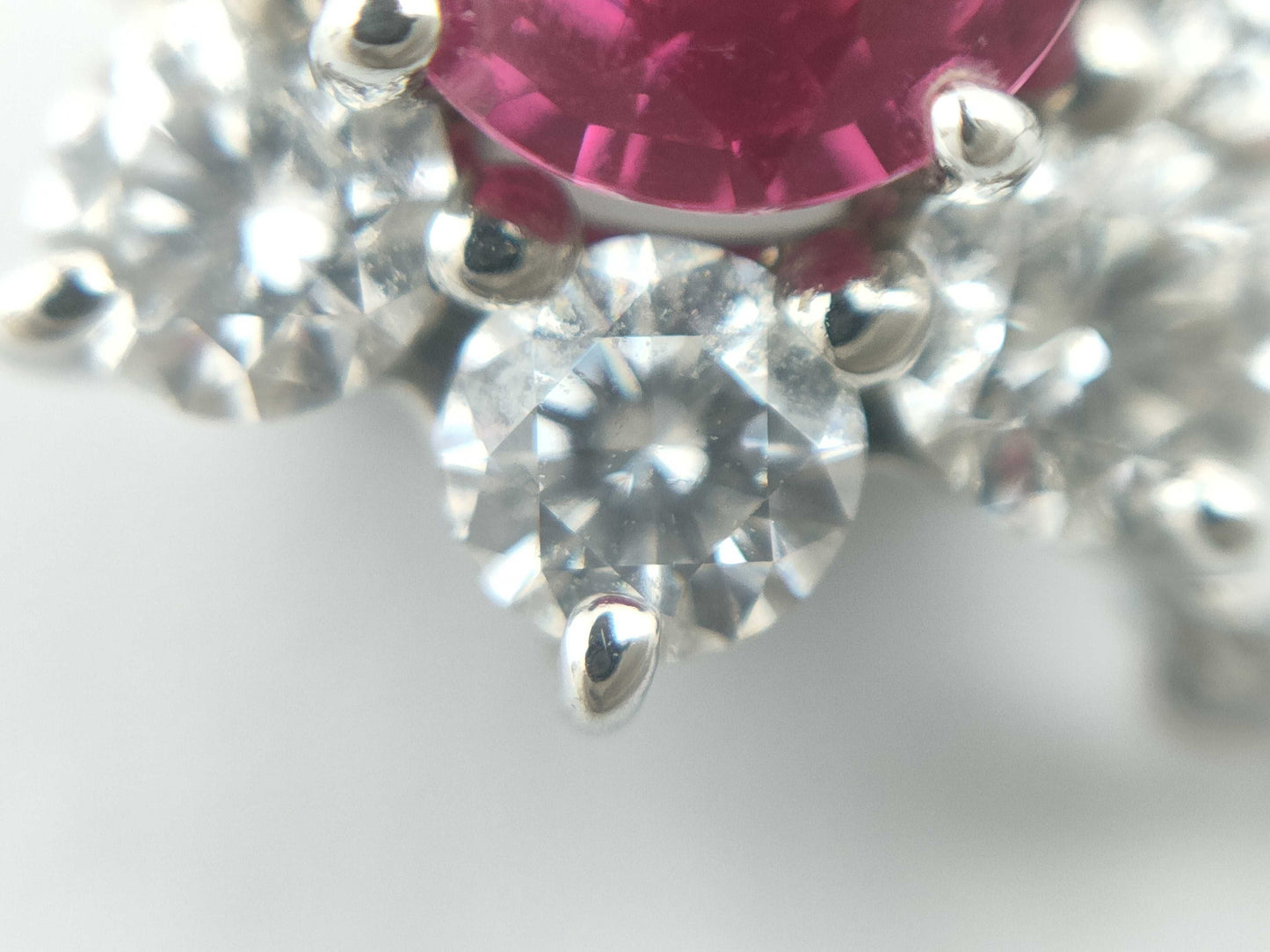 HARRY WINSTON Sunflower Ruby and Diamond Pt950 4.5g Necklace