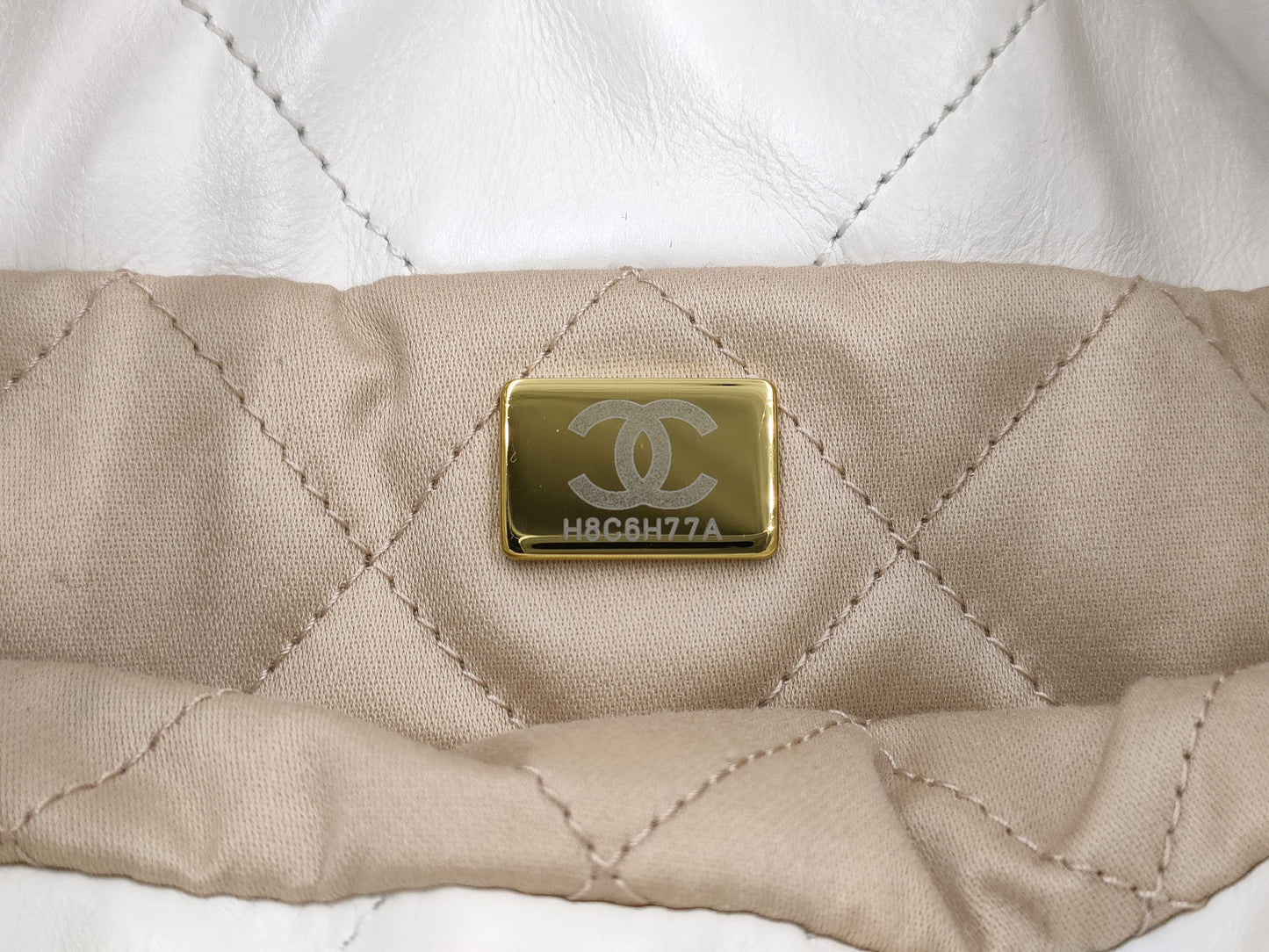 CHANEL CHANEL 22 Mini Handbag Shoulder Bag AS3980 Shiny Calfskin White with Metal Serial Plate