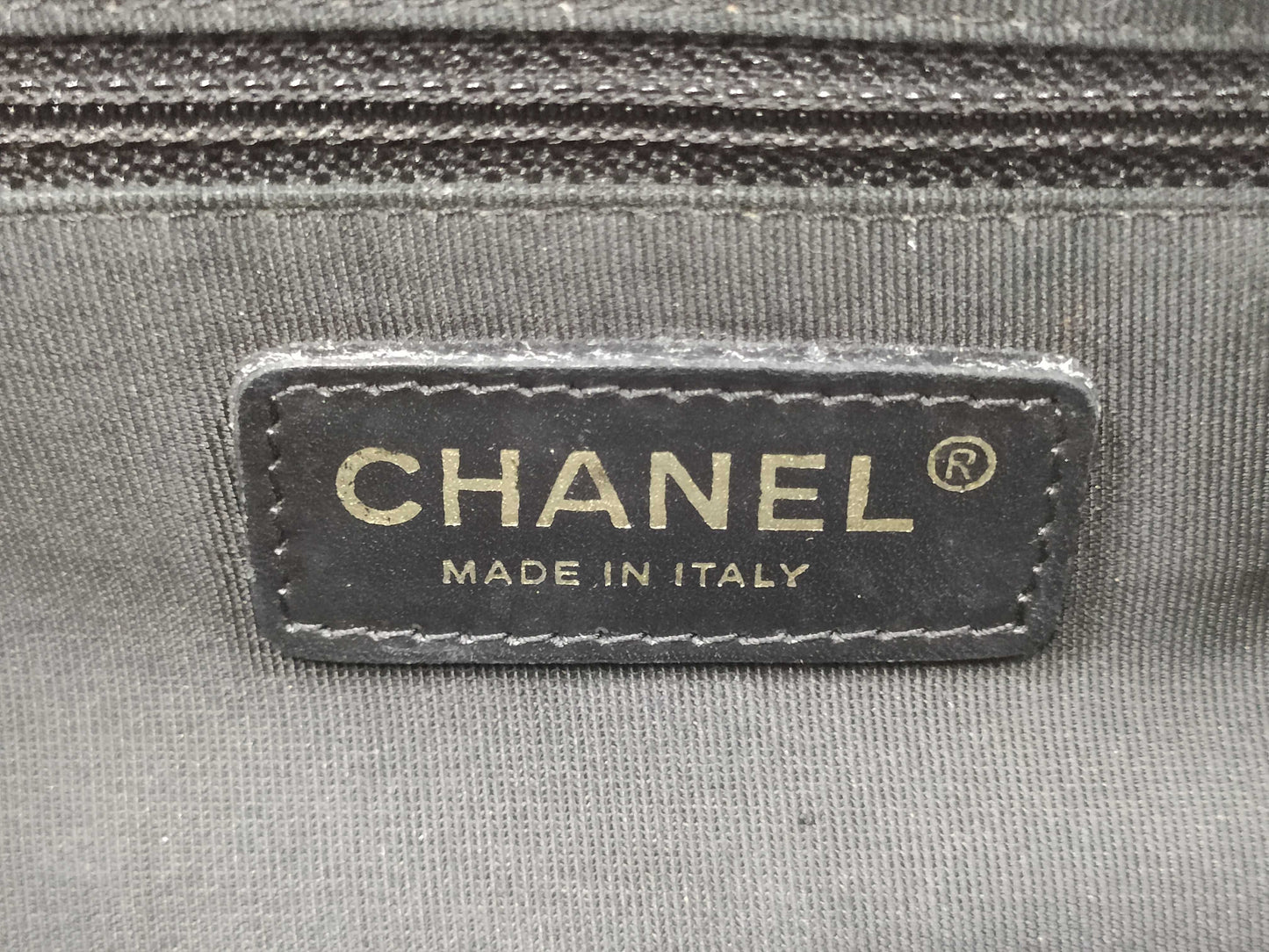 CHANEL CHANEL Matelasse Handbag A20996 Black Caviar Skin Handbag
