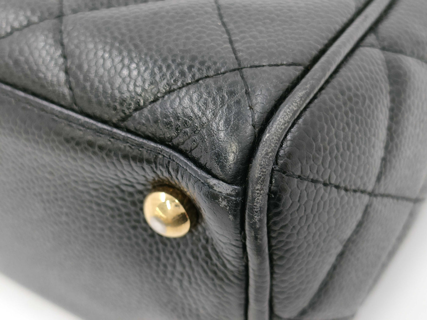 CHANEL CHANEL Matelasse Handbag A20996 Black Caviar Skin Handbag