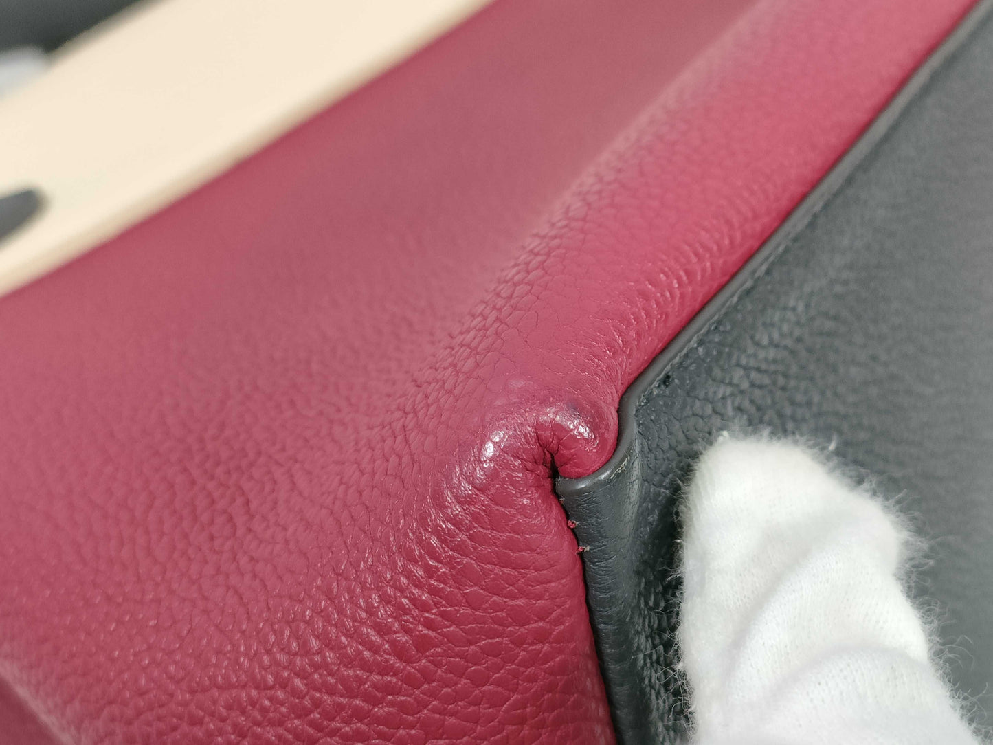 LOUIS VUITTON Lockme Ever Handbag