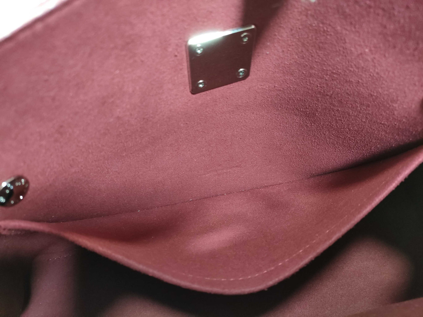 LOUIS VUITTON Lockme Ever Handbag