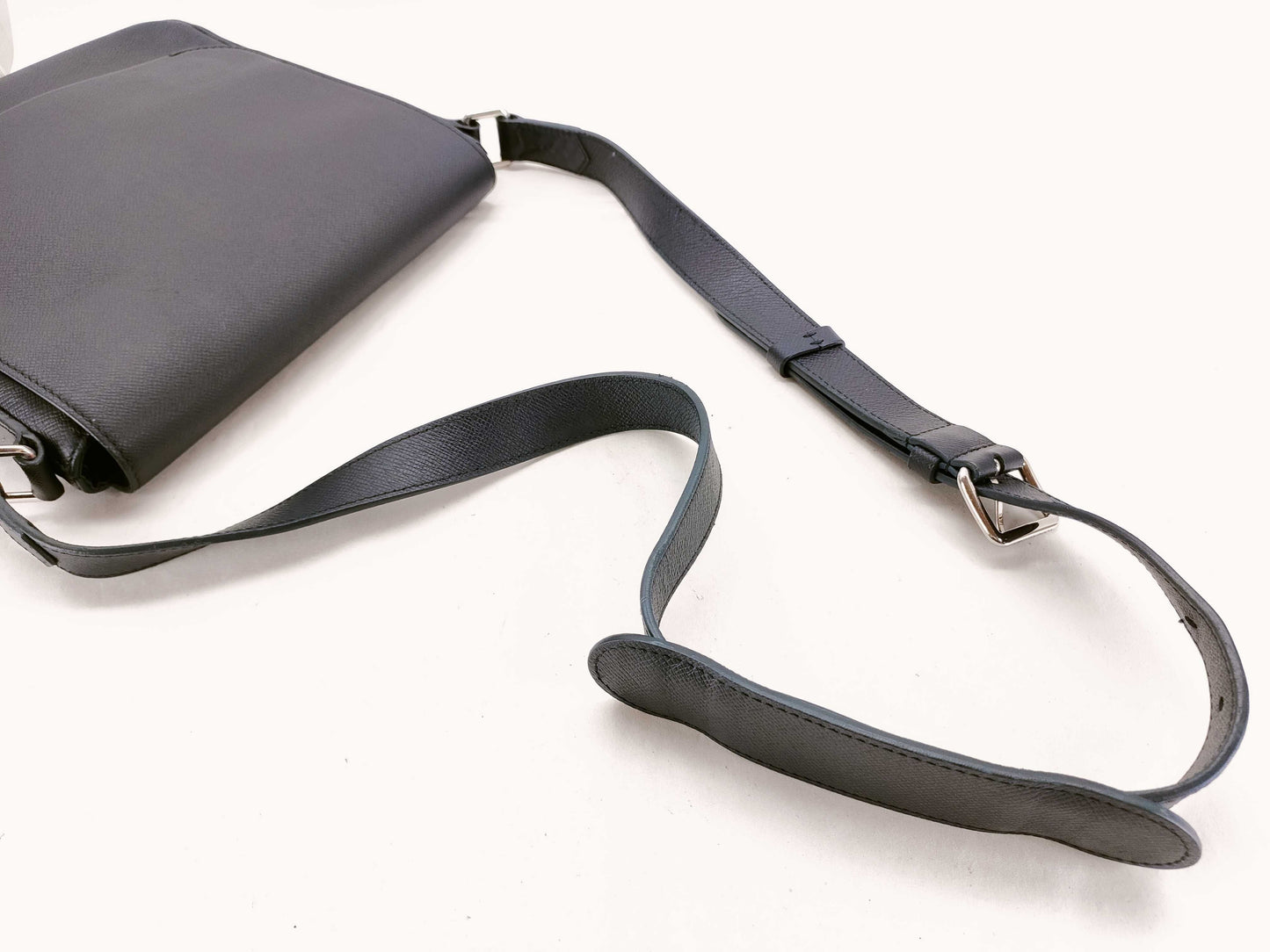 LOUIS VUITTON RFID Unverified PL3167 LV Taiga Roman PM Shoulder Bag